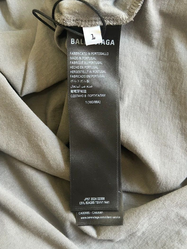 Balenciaga Balenciaga 25 Human Being Short Sleeve T-shirt Size US XS / EU 42 / 0 - 4 Thumbnail