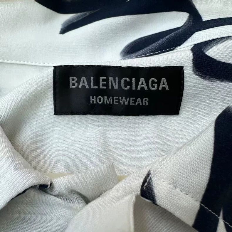 Balenciaga Balenciaga Black White Logo Shirt Size US XL / EU 56 / 4 - 3 Thumbnail