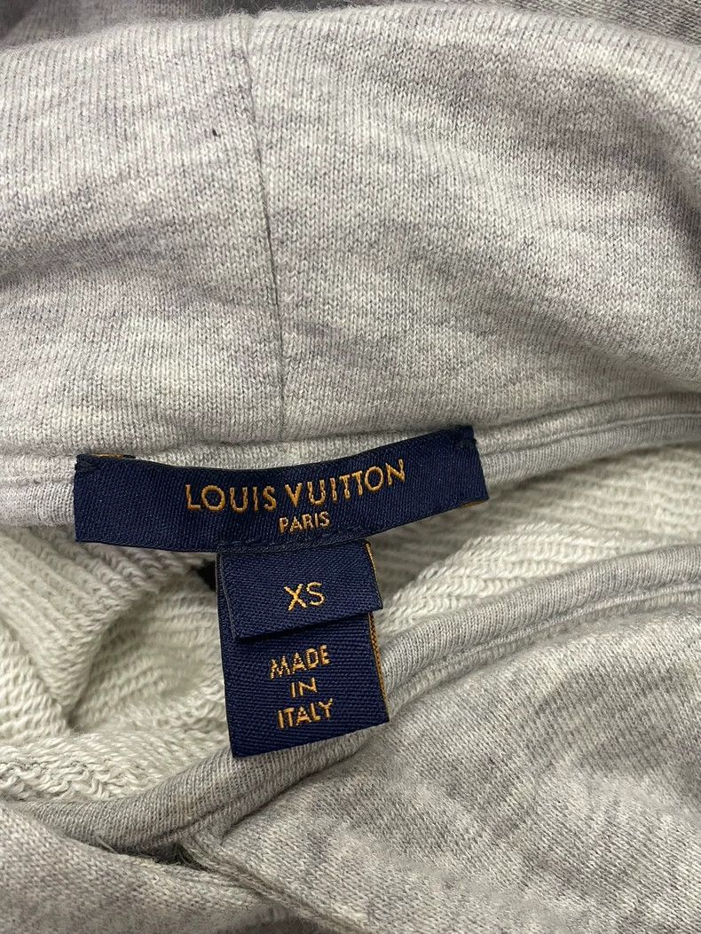 Louis Vuitton Louis Vuitton Gray Globe Cropped Hoodie Size US XS / EU 42 / 0 - 4 Thumbnail