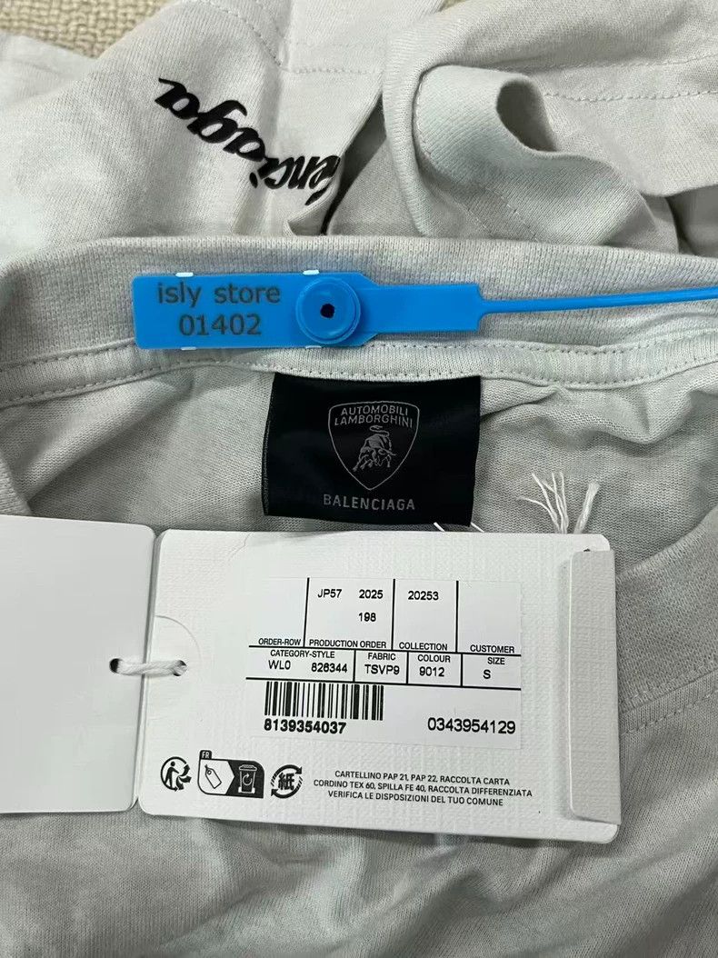 Balenciaga Balenciaga x Lamborghini White Oversized T-Shirt Size US S / EU 44-46 / 1 - 5 Thumbnail