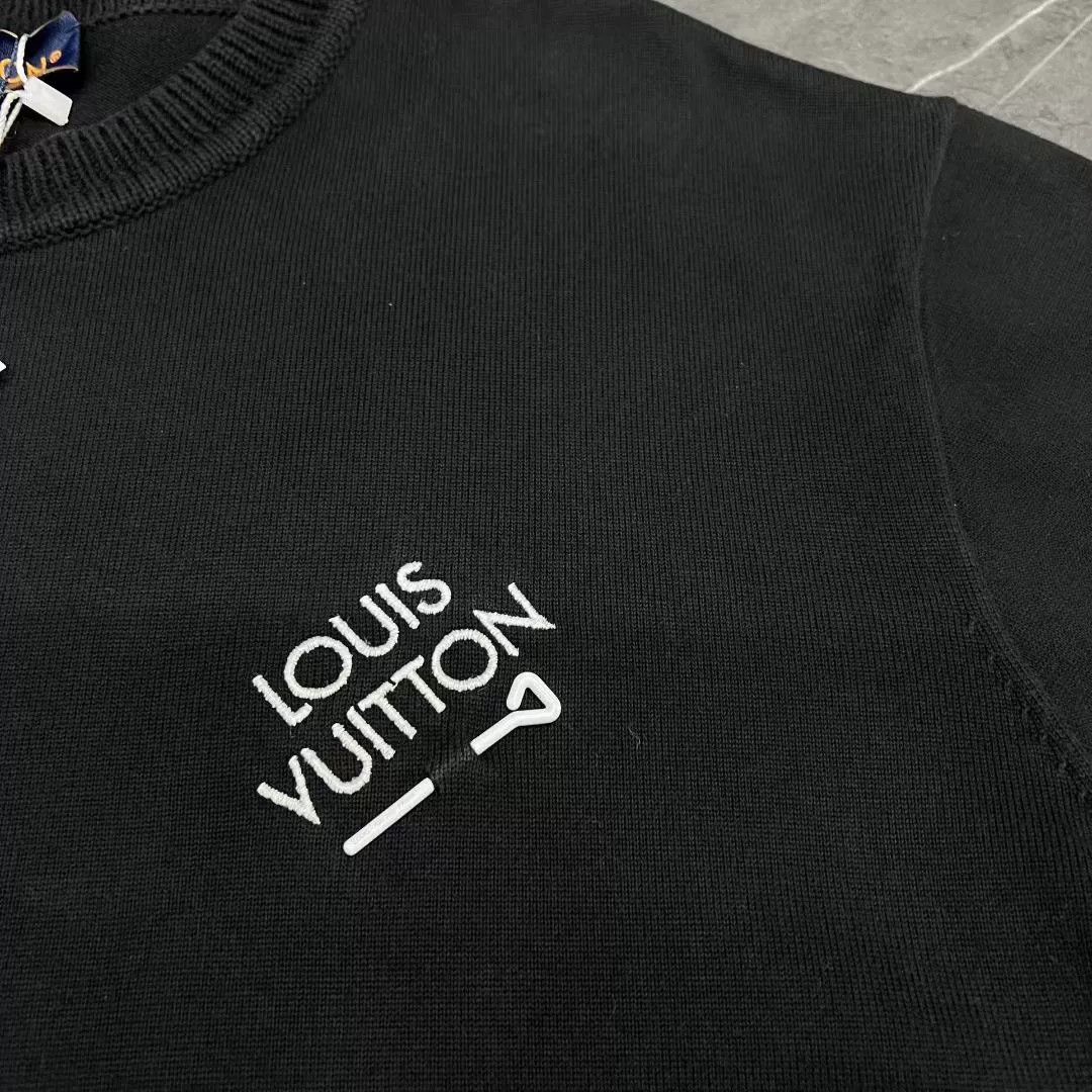 Louis Vuitton louis vuitton logo short sleeve t-shirt Size US XL / EU 56 / 4 - 4 Thumbnail