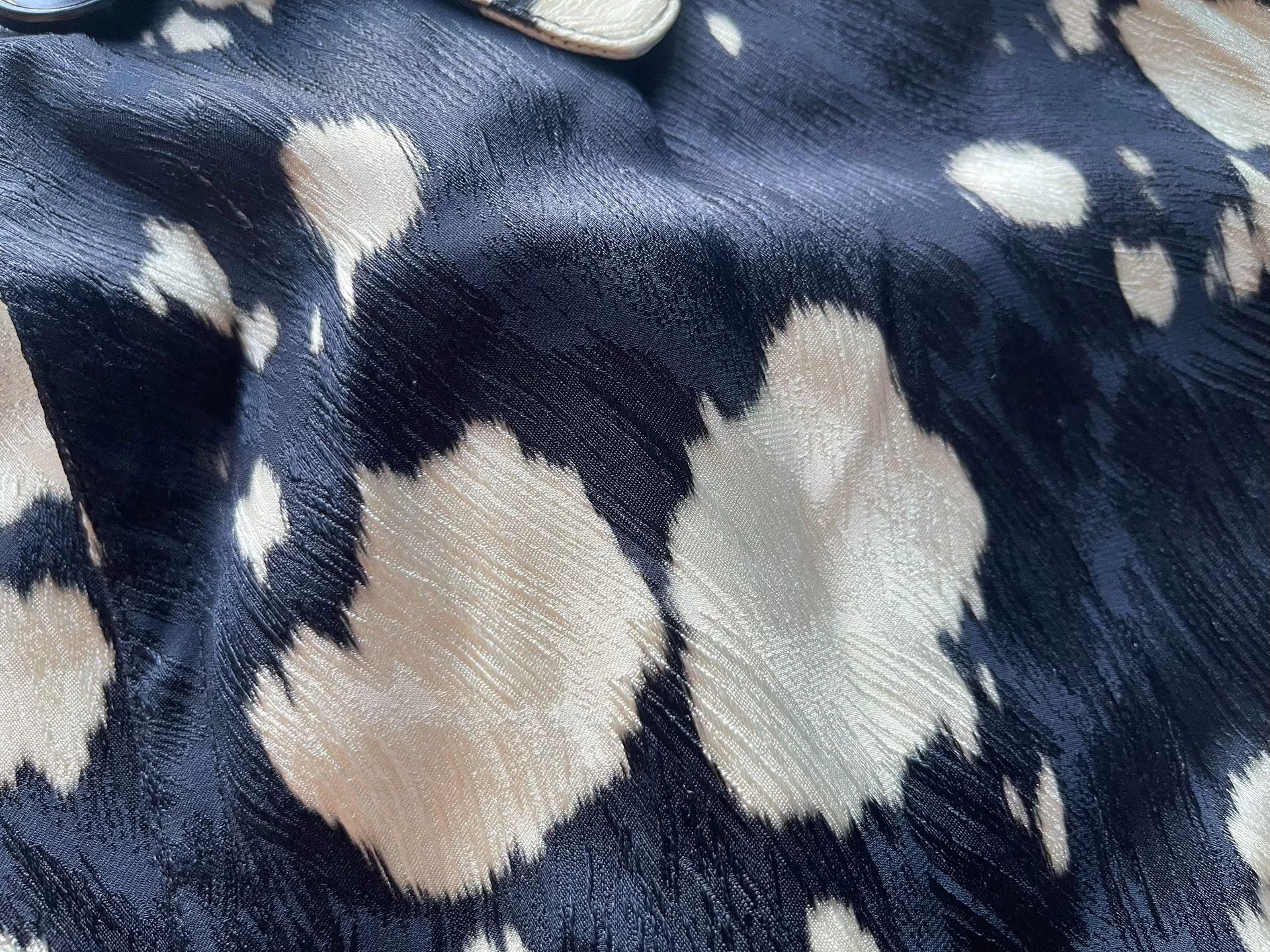 Dries Van Noten animal print coat by dries van noten Size US M / EU 48-50 / 2 - 4 Thumbnail