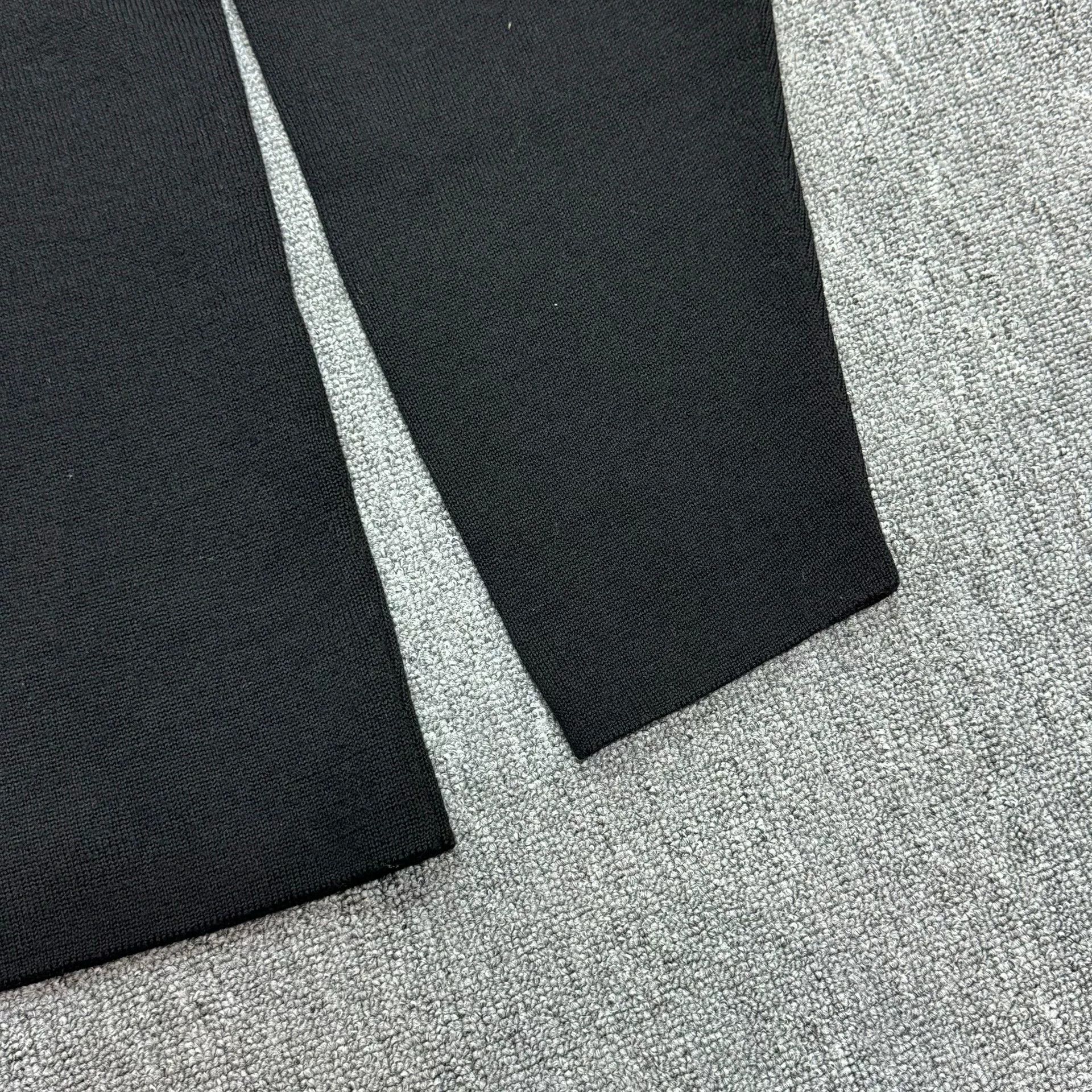 Balenciaga Balenciaga Black Long Sleeve Knit Sweater Size US M / EU 48-50 / 2 - 6 Thumbnail