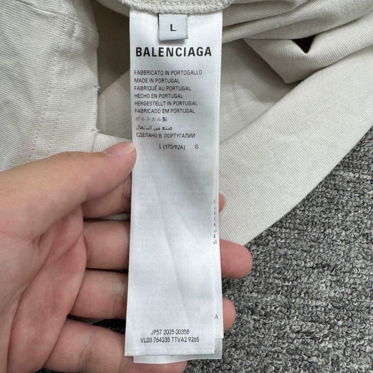 Balenciaga Balenciaga Distressed Graphic Short Sleeve Size US L / EU 52-54 / 3 - 4 Thumbnail
