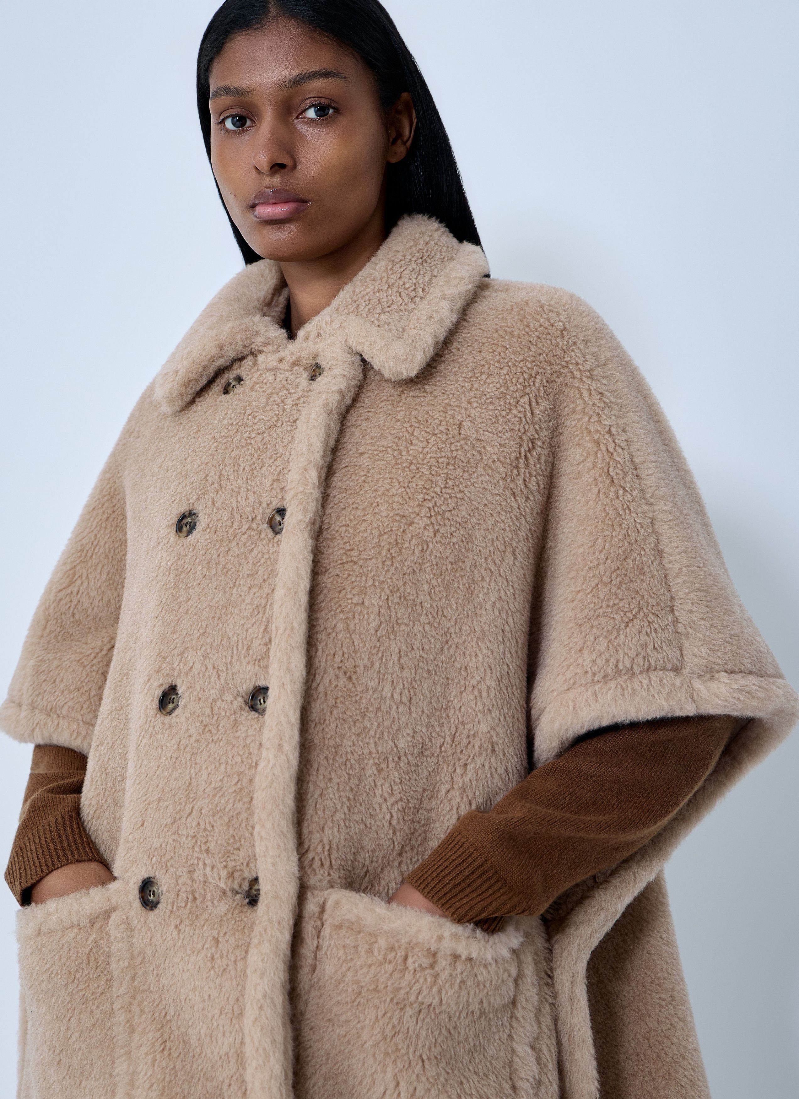 Max Mara Shearling Cape Size M / US 6-8 / IT 42-44 - 5 Thumbnail