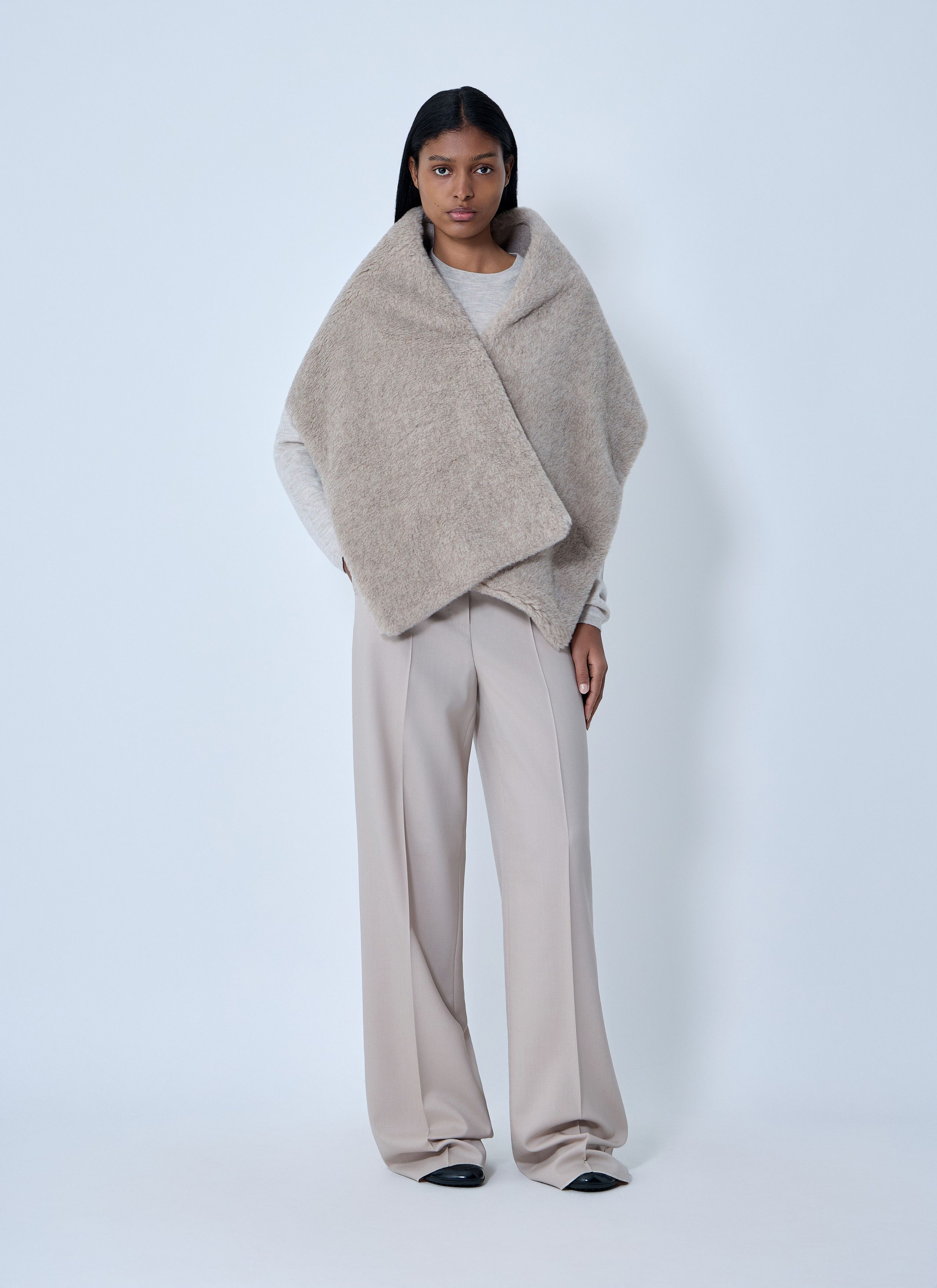 Max Mara Fringed Wool Scarf Size ONE SIZE - 2 Thumbnail
