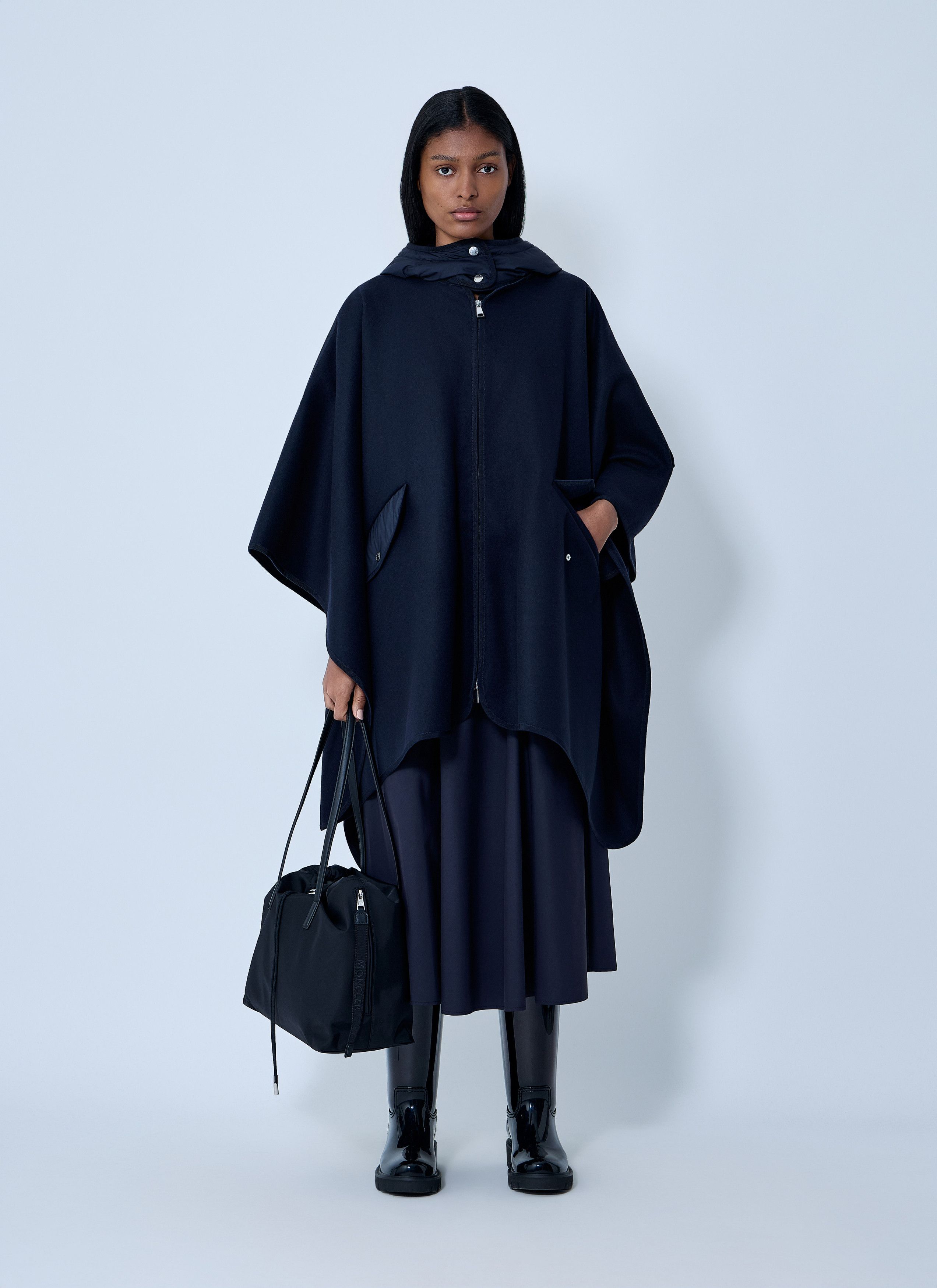 Moncler Hooded Cape Size M / US 6-8 / IT 42-44 - 2 Thumbnail