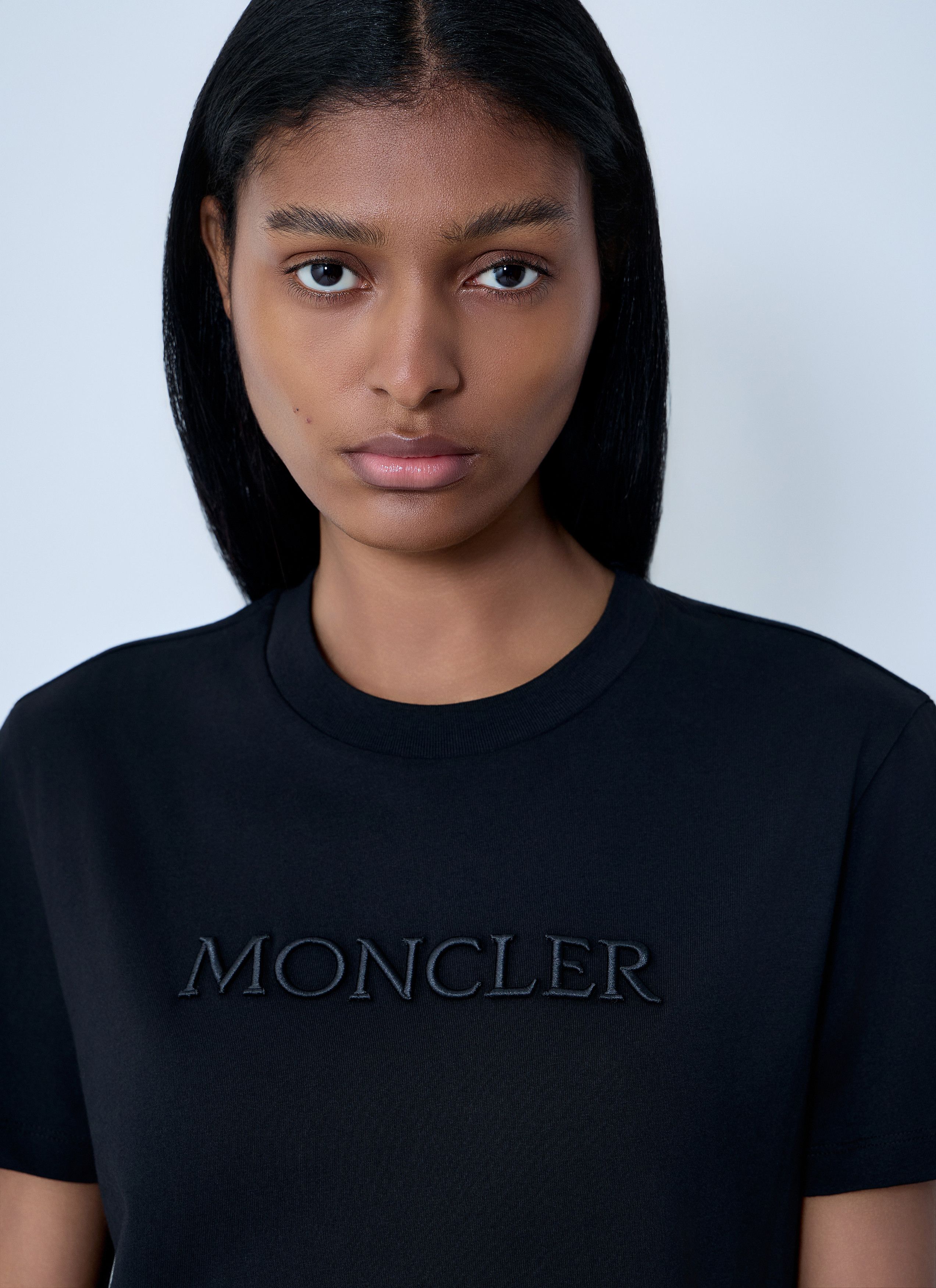 Moncler Logo Motif T-Shirt Size XS / US 0-2 / IT 36-38 - 5 Thumbnail