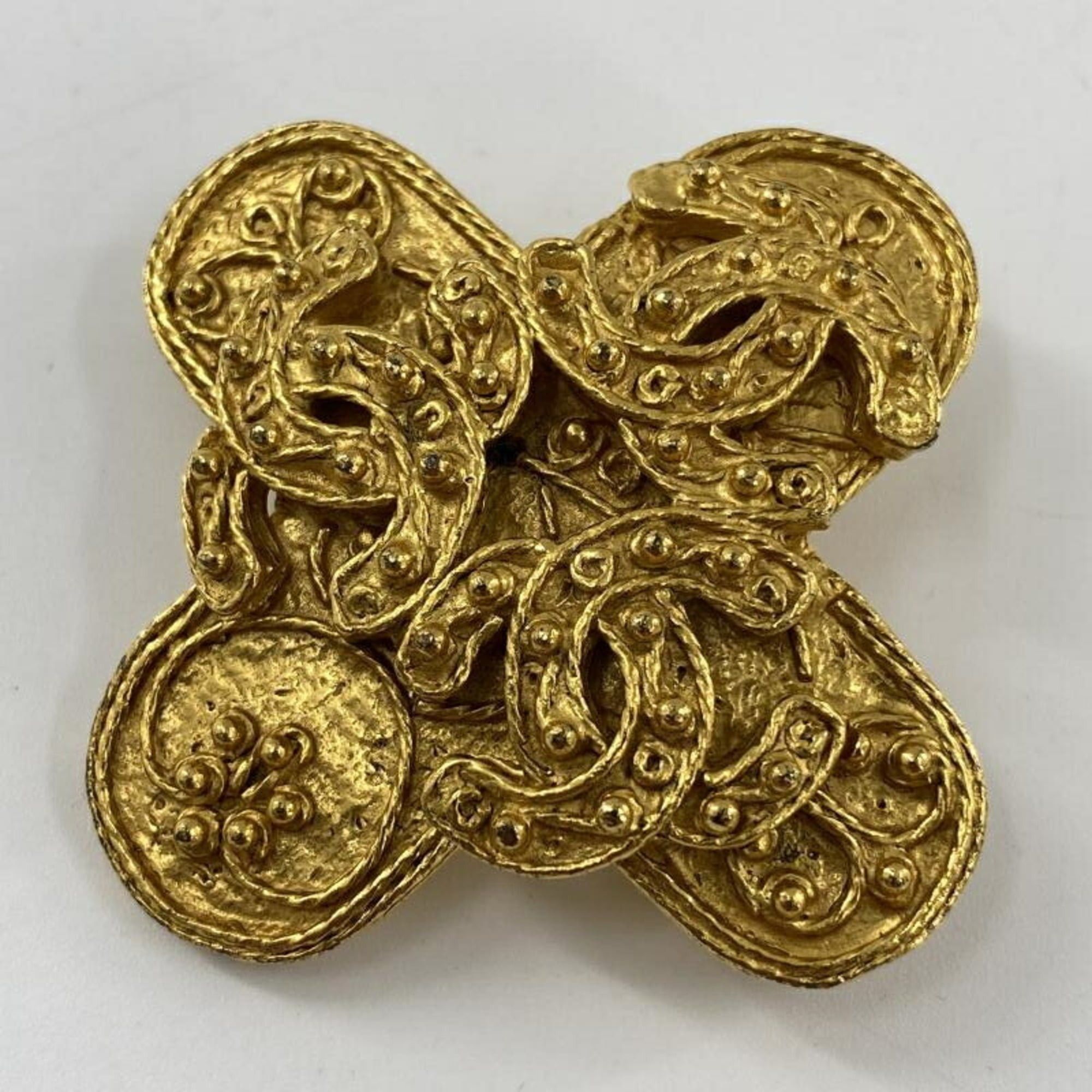 Chanel CHANEL Triple Coco Mark Brooch, Gold Size ONE SIZE - 2 Thumbnail