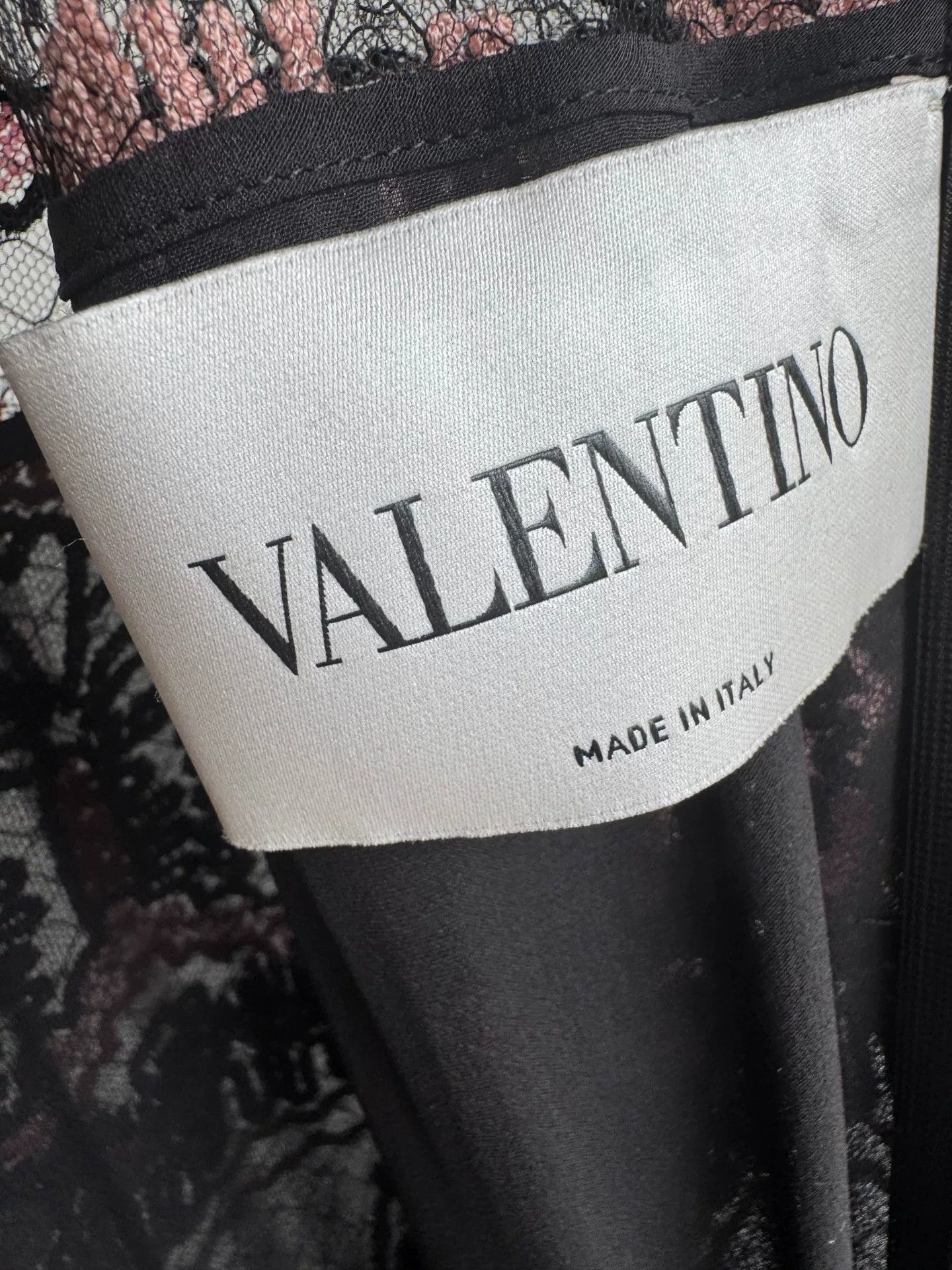 Valentino black lace dress by Valentino with pink details Size US 38 / EU 54 - 3 Thumbnail