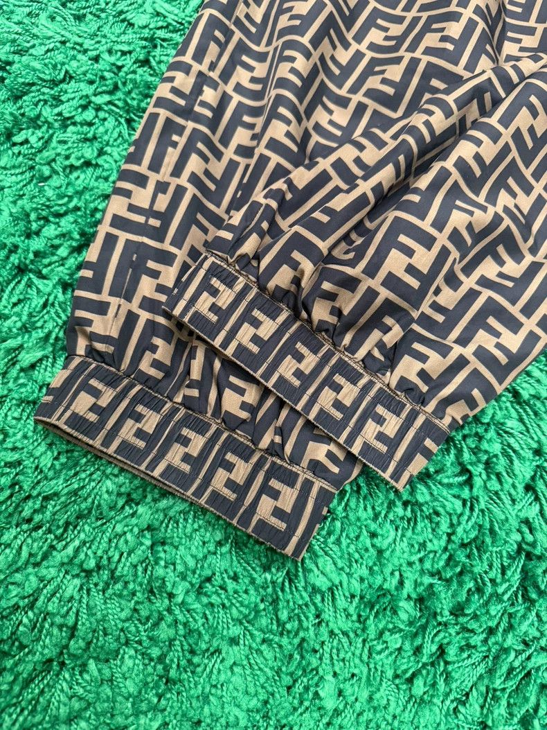 Fendi Fendi All-over Print Sweatpants Size US 40 / EU 56 - 2 Thumbnail