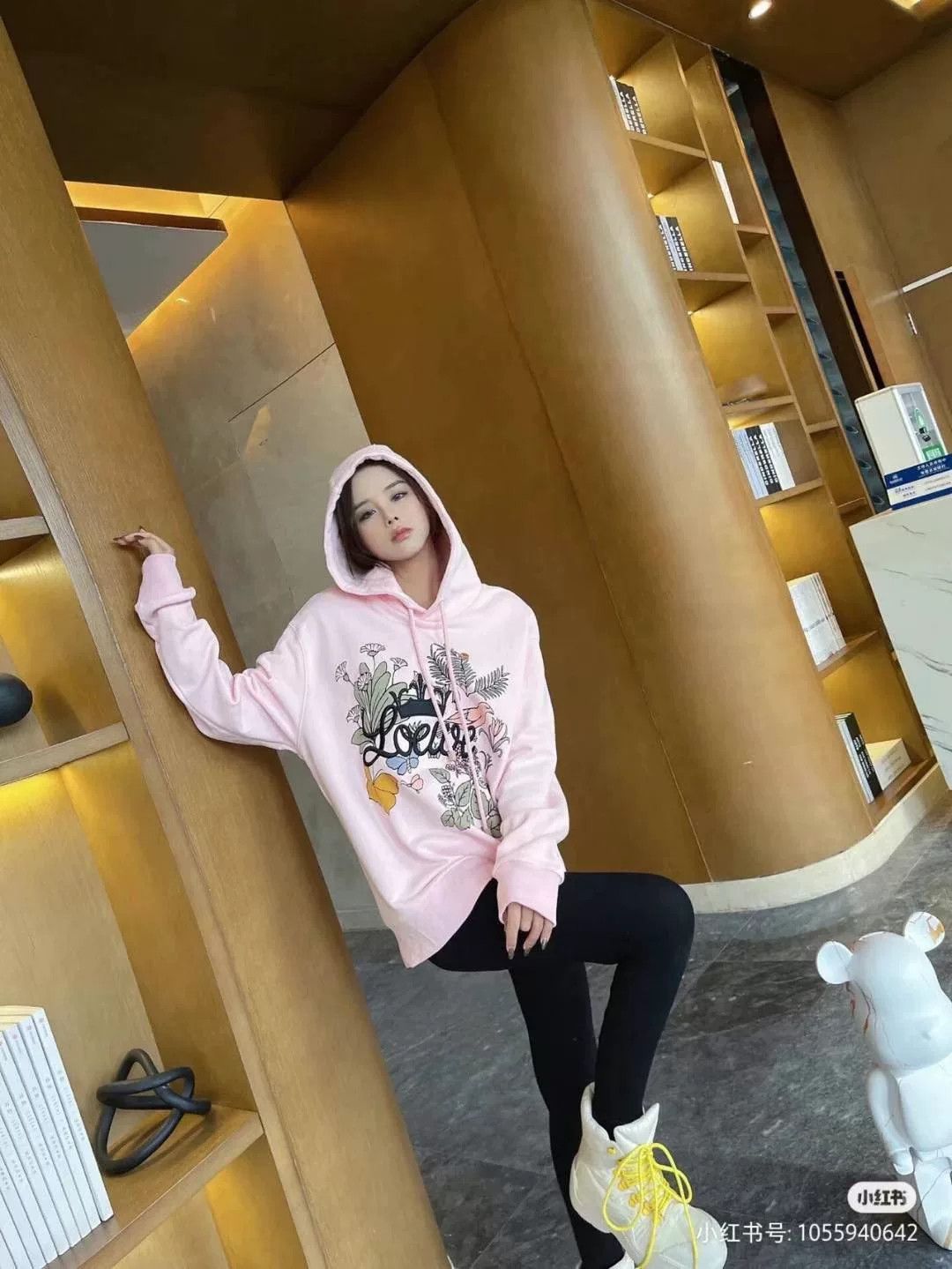 Loewe Loewe Women's Pink Floral Embroidered Hoodie Size US L / EU 52-54 / 3 - 6 Thumbnail