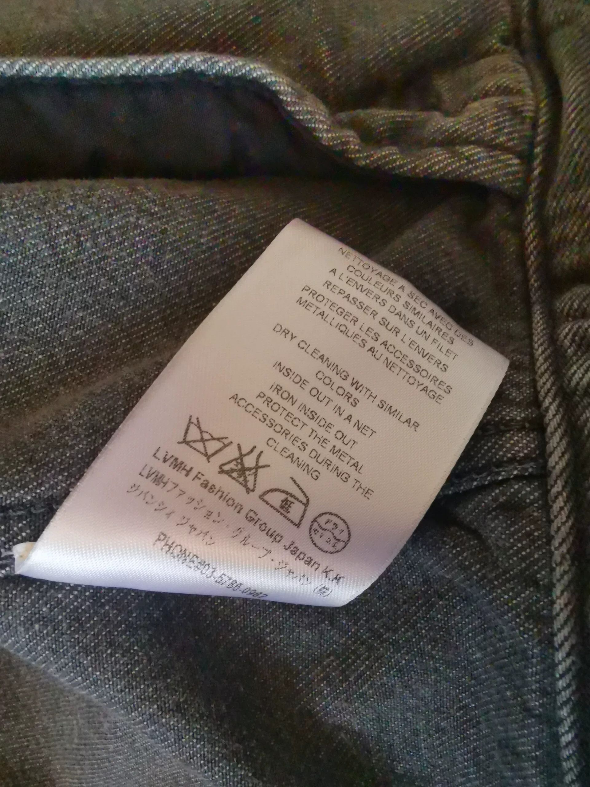 Givenchy givenchy gray distressed denim jacket Size US M / EU 48-50 / 2 - 7 Thumbnail
