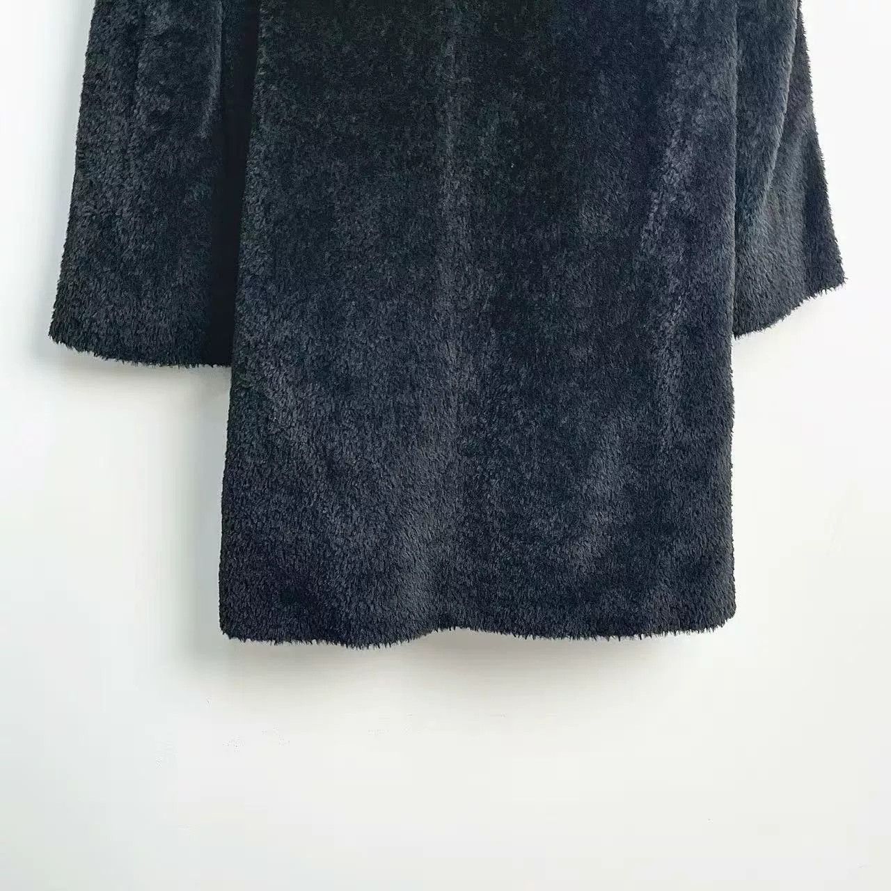 Max Mara maxmara black hooded fur coat Size US M / EU 48-50 / 2 - 8 Thumbnail