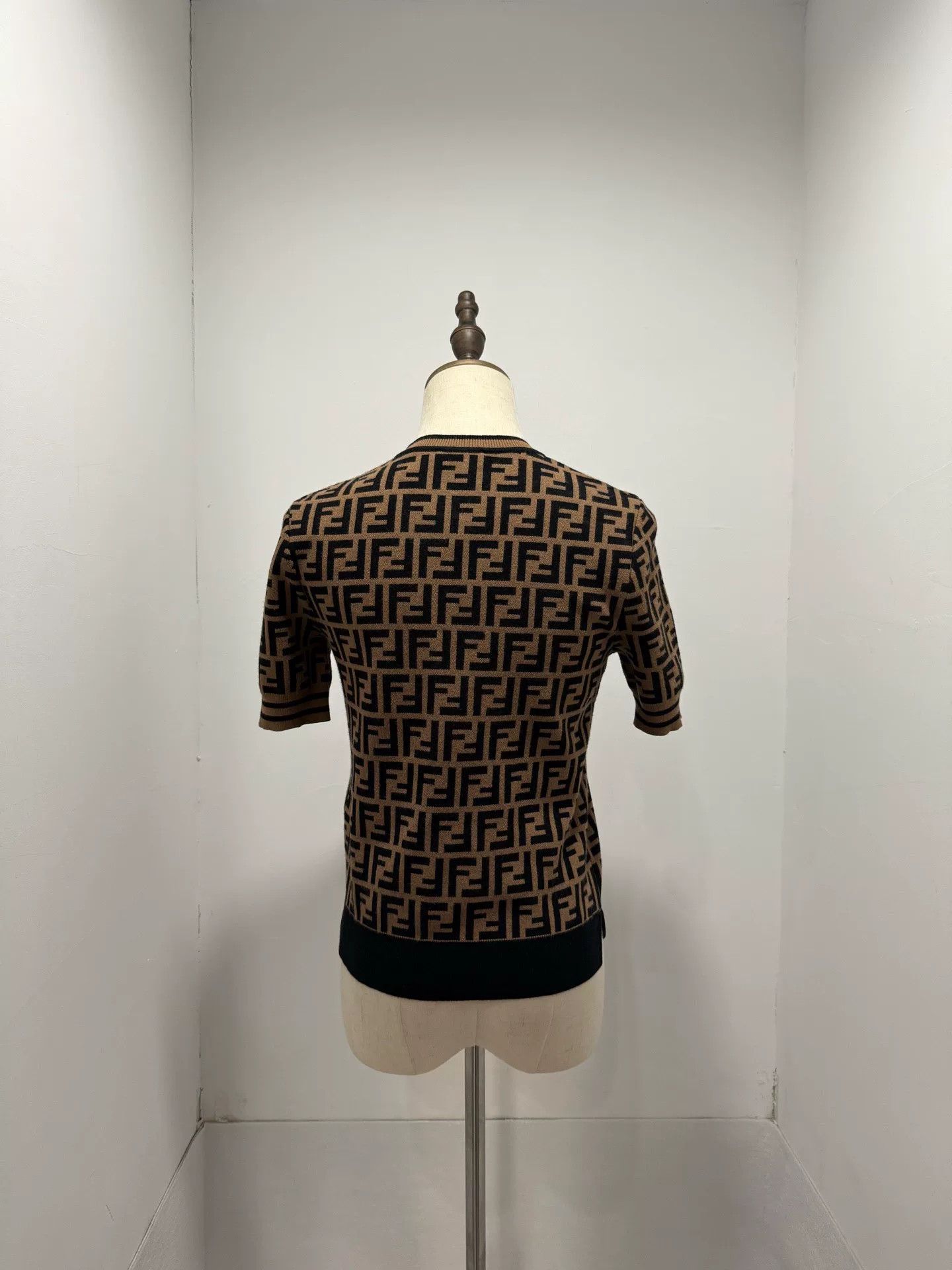 Fendi Fendi FF Monogram Knit Short Sleeve Size US S / EU 44-46 / 1 - 2 Thumbnail