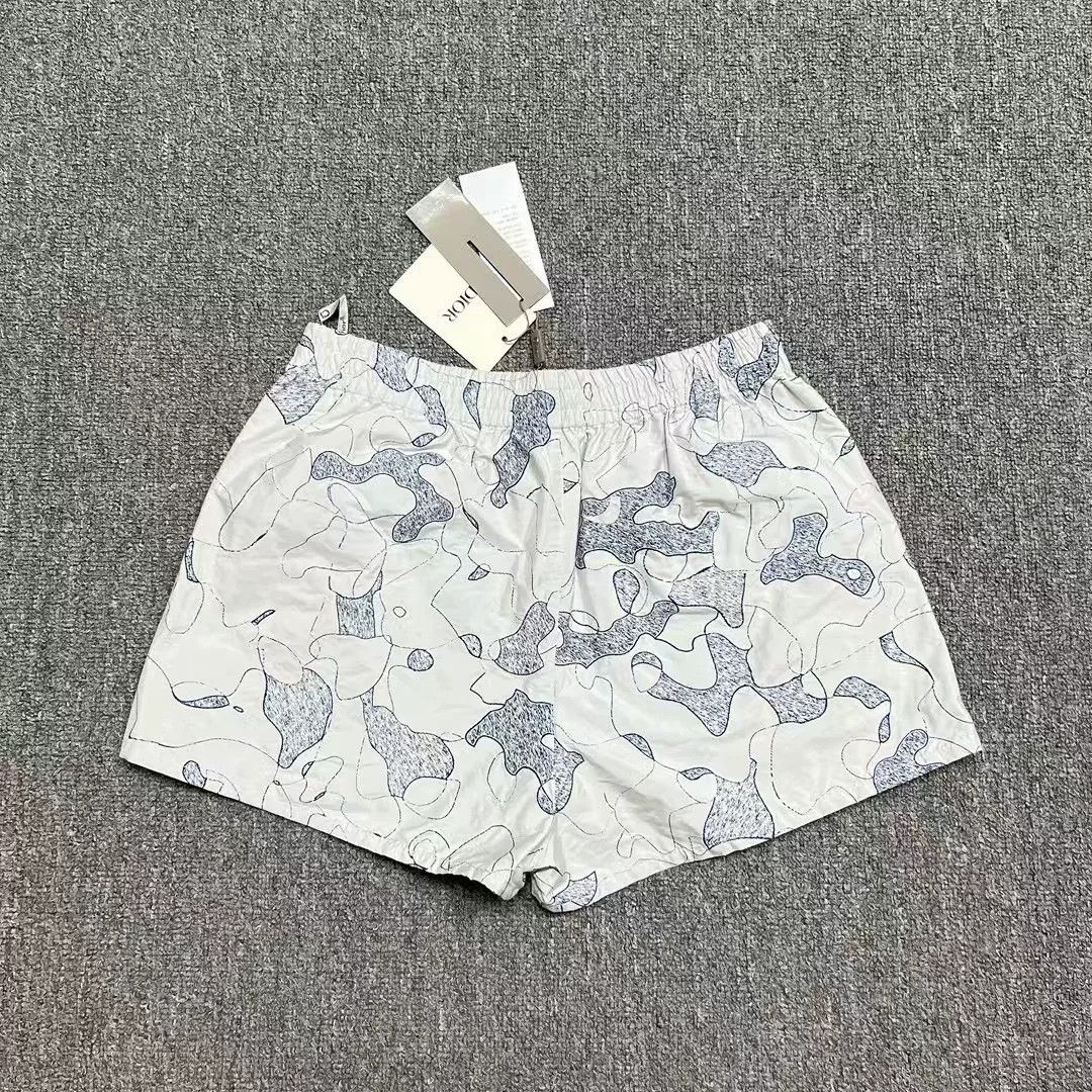 Dior christian dior travel series silk beach shorts Size US 36 / EU 52 - 2 Thumbnail