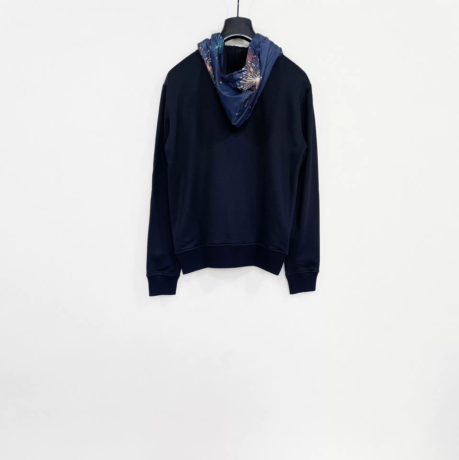 Valentino VALENTINO Hooded Zip Sweatshirt Size US S / EU 44-46 / 1 - 2 Thumbnail