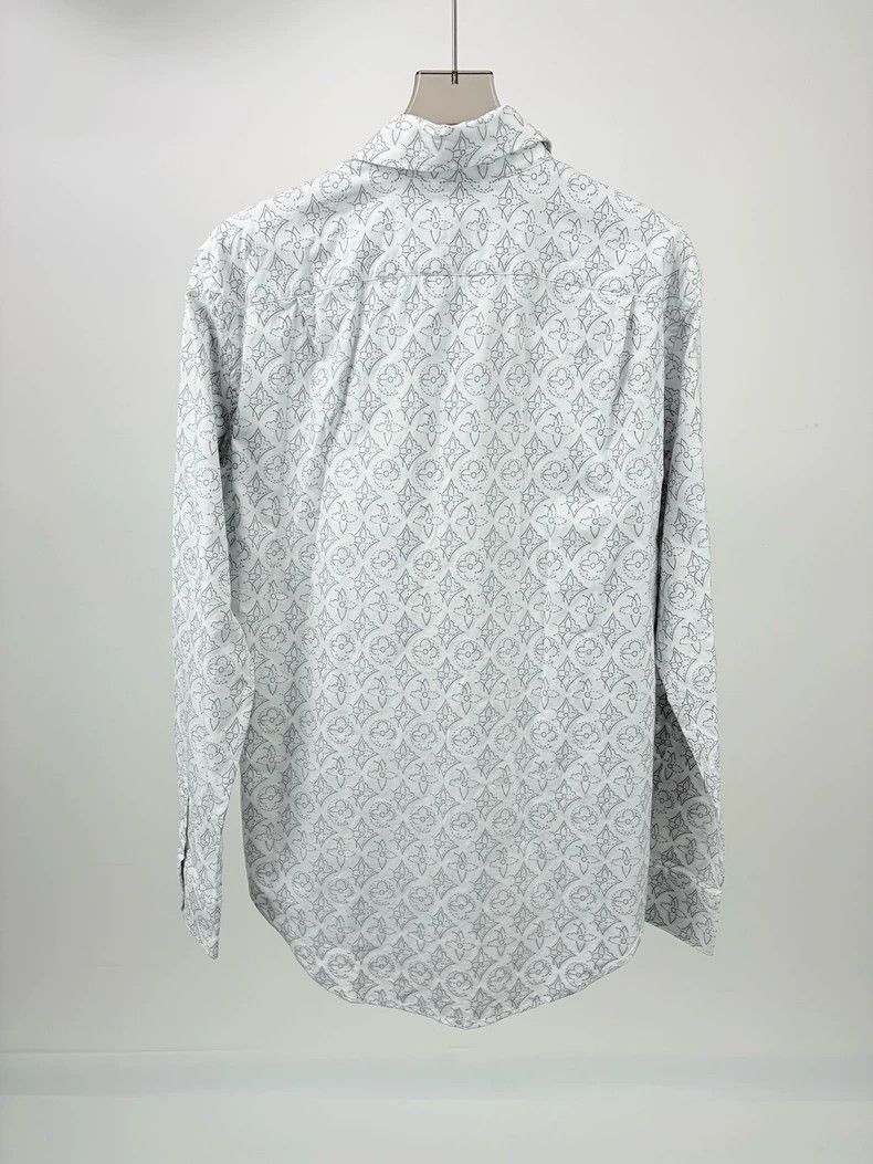 Louis Vuitton LOUIS VUITTON LV Logo Long Sleeve Shirt Size US L / EU 52-54 / 3 - 2 Thumbnail