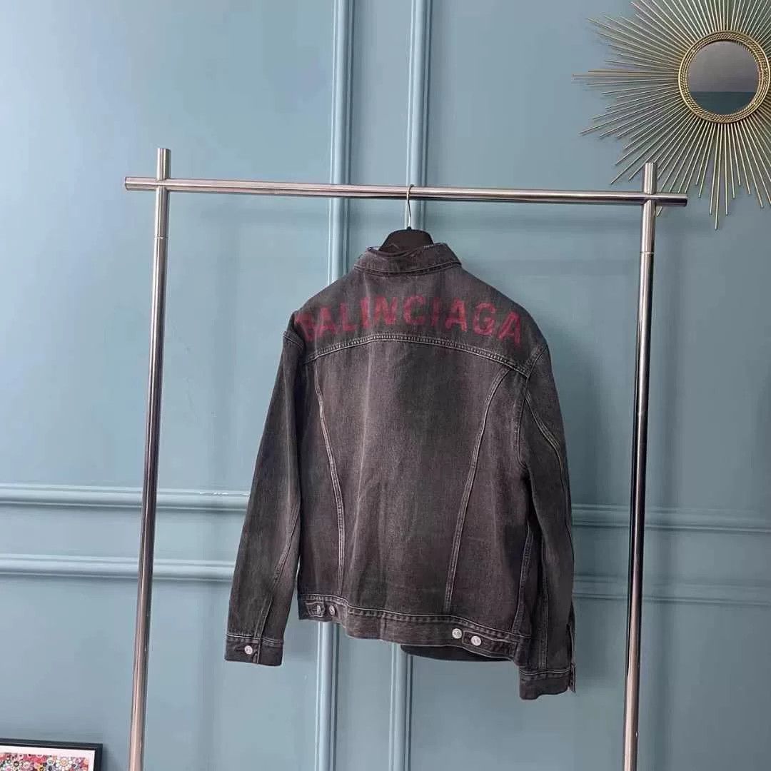 Balenciaga Balenciaga Washed Logo Denim Jacket Size US S / EU 44-46 / 1 - 2 Thumbnail