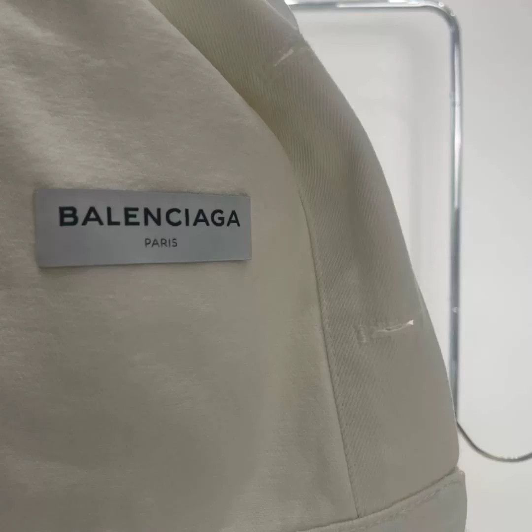 Balenciaga Balenciaga White Back Logo Denim Jacket Size US XS / EU 42 / 0 - 4 Thumbnail