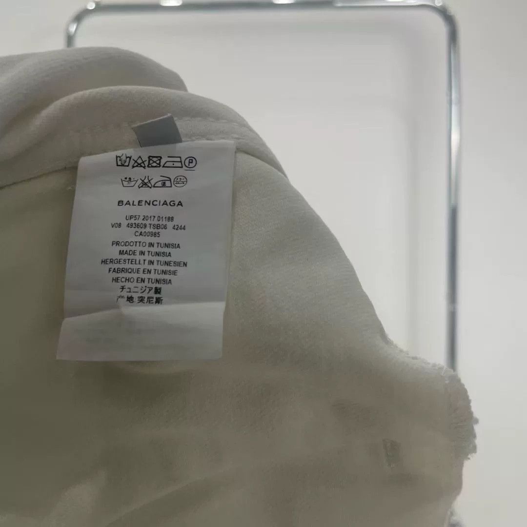 Balenciaga Balenciaga White Back Logo Denim Jacket Size US XS / EU 42 / 0 - 5 Thumbnail