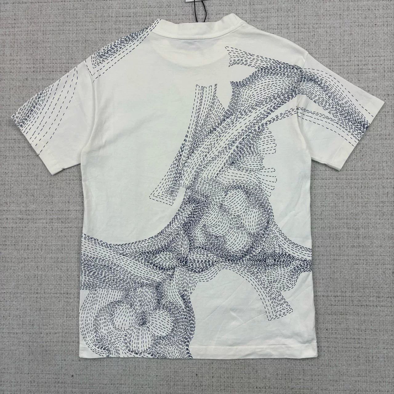Louis Vuitton Louis Vuitton Sketch Floral Print T-shirt Size US XS / EU 42 / 0 - 2 Thumbnail
