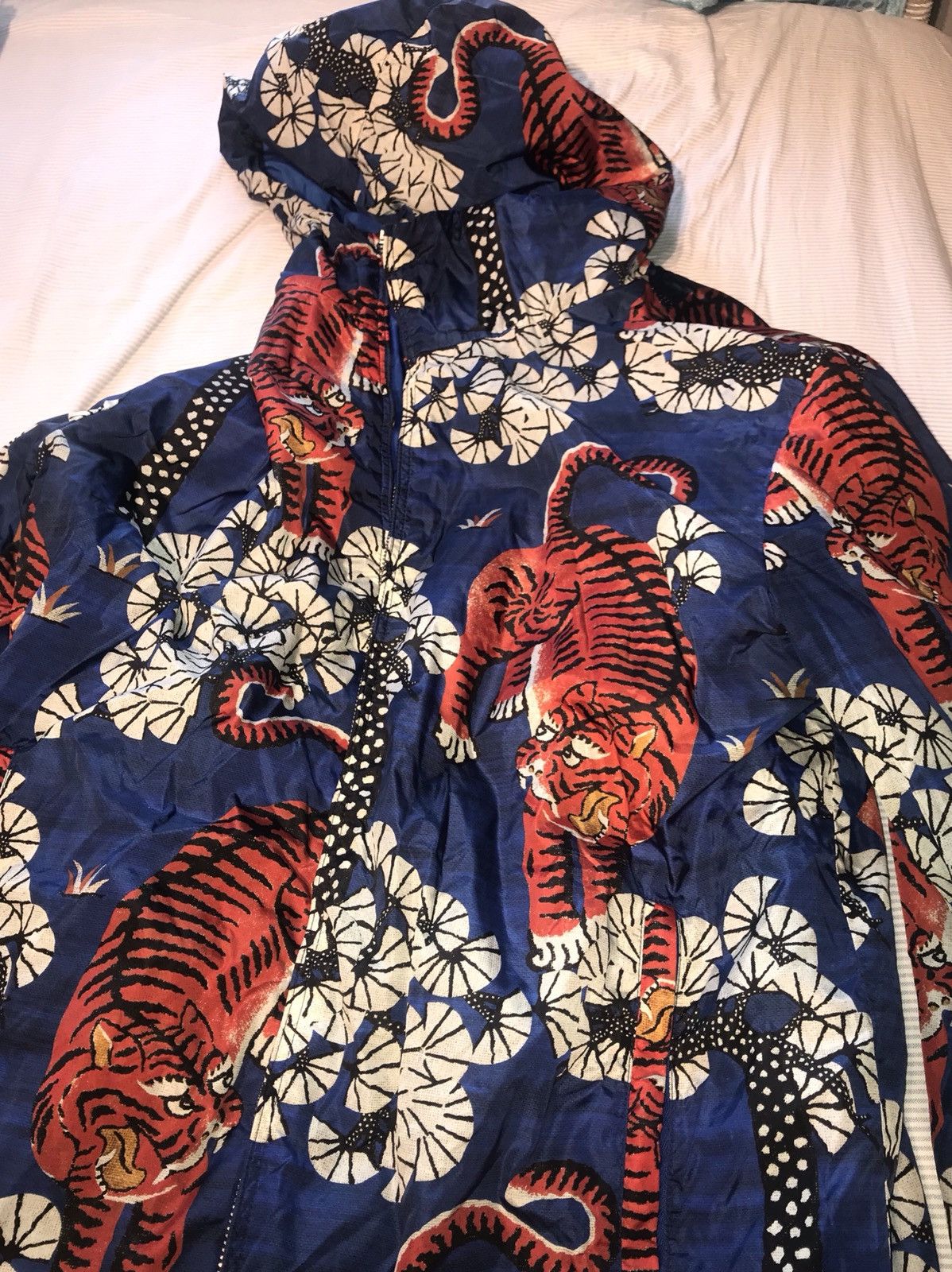 Gucci bengal tiger outlet windbreaker