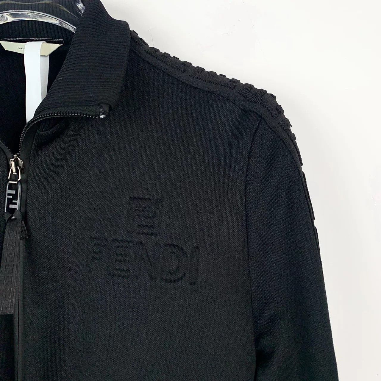 Fendi fendi black logo zip sports jacket Size US M / EU 48-50 / 2 - 3 Thumbnail