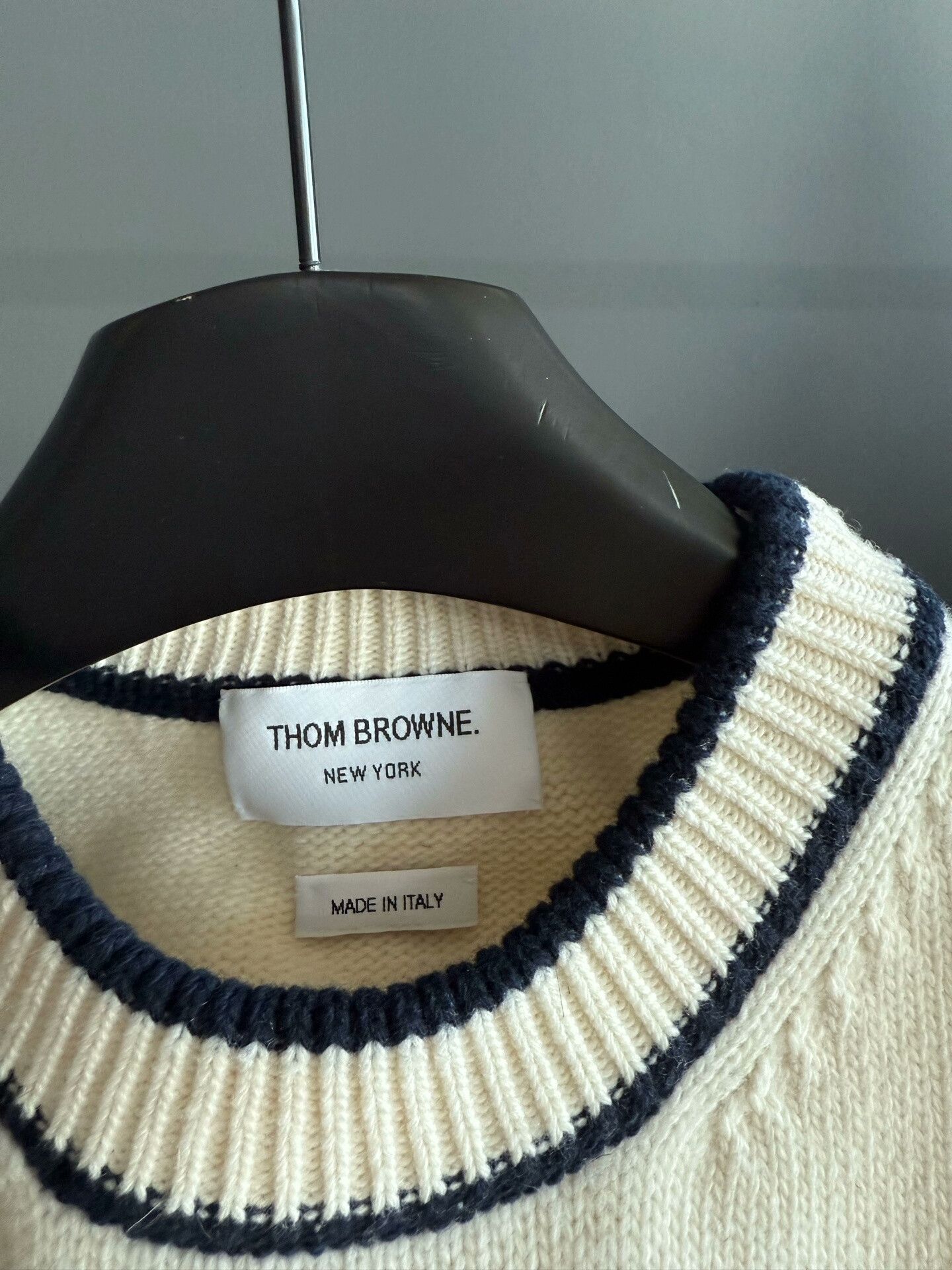 Thom Browne thom browne sleeveless white knit vest Size US S / EU 44-46 / 1 - 3 Thumbnail