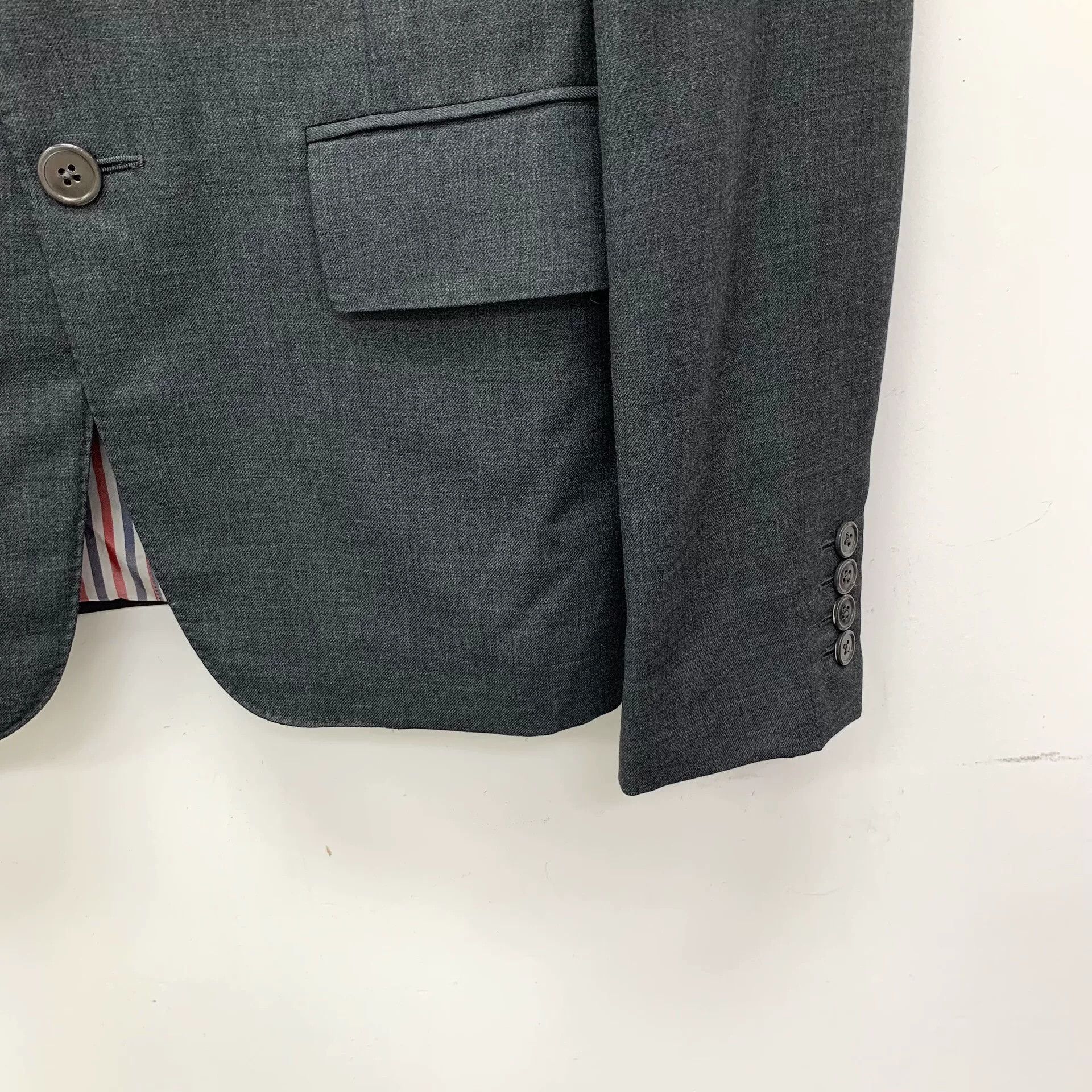 Thom Browne thom browne gray wool single-button blazer Size US S / EU 44-46 / 1 - 4 Thumbnail