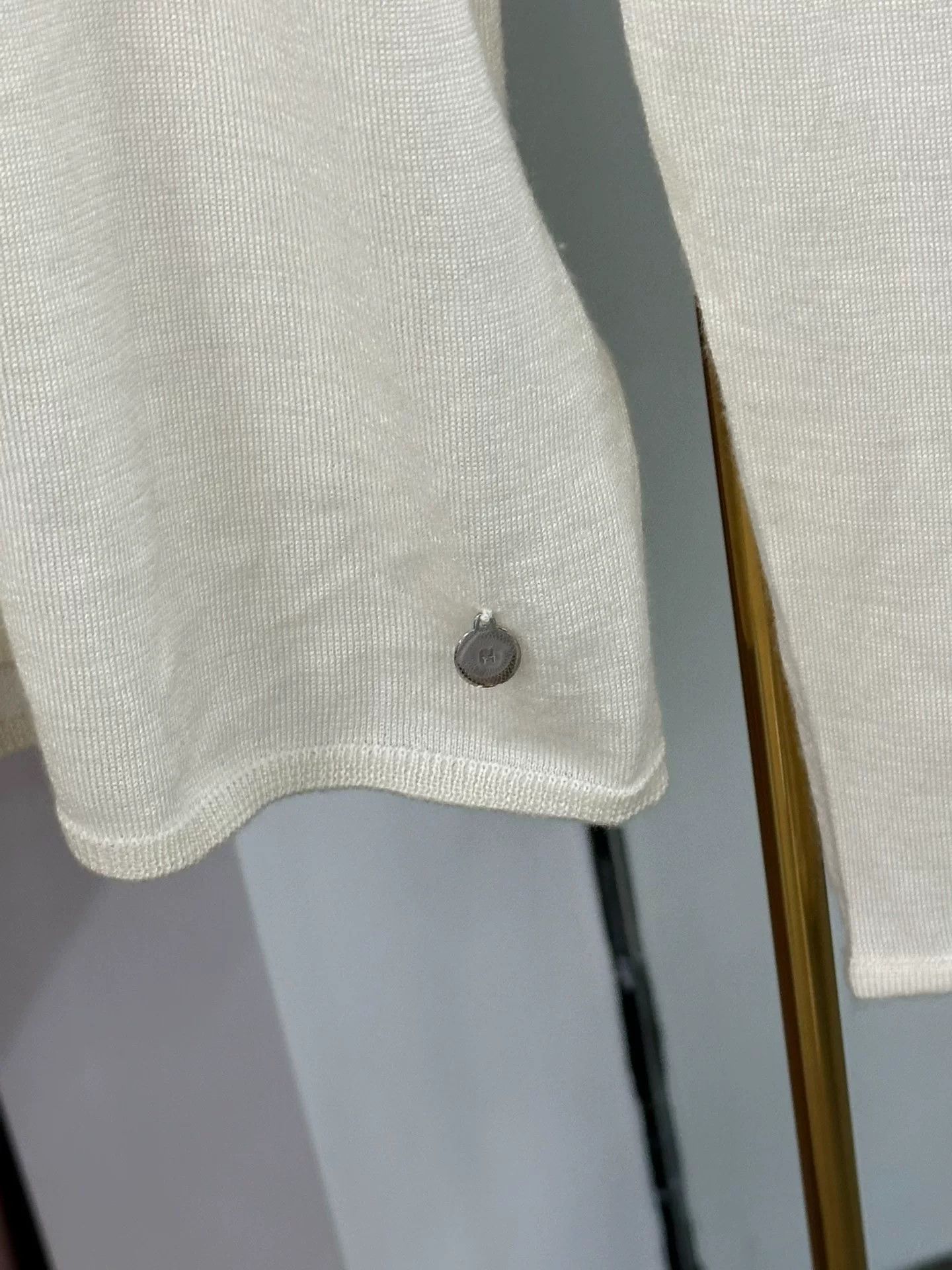 Hermes Hermes White Cashmere Turtleneck Sweater Size US M / EU 48-50 / 2 - 2 Thumbnail