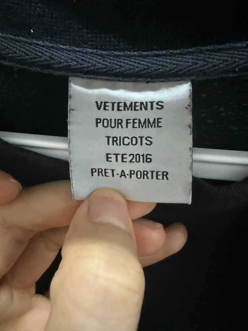 Vetements Vetements 2016AW Oversized Reversible Hoodie Size US S / EU 44-46 / 1 - 3 Thumbnail