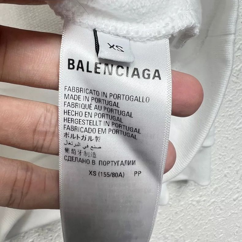 Balenciaga Balenciaga WFP Logo Foam Print Hoodie Size US XS / EU 42 / 0 - 7 Thumbnail