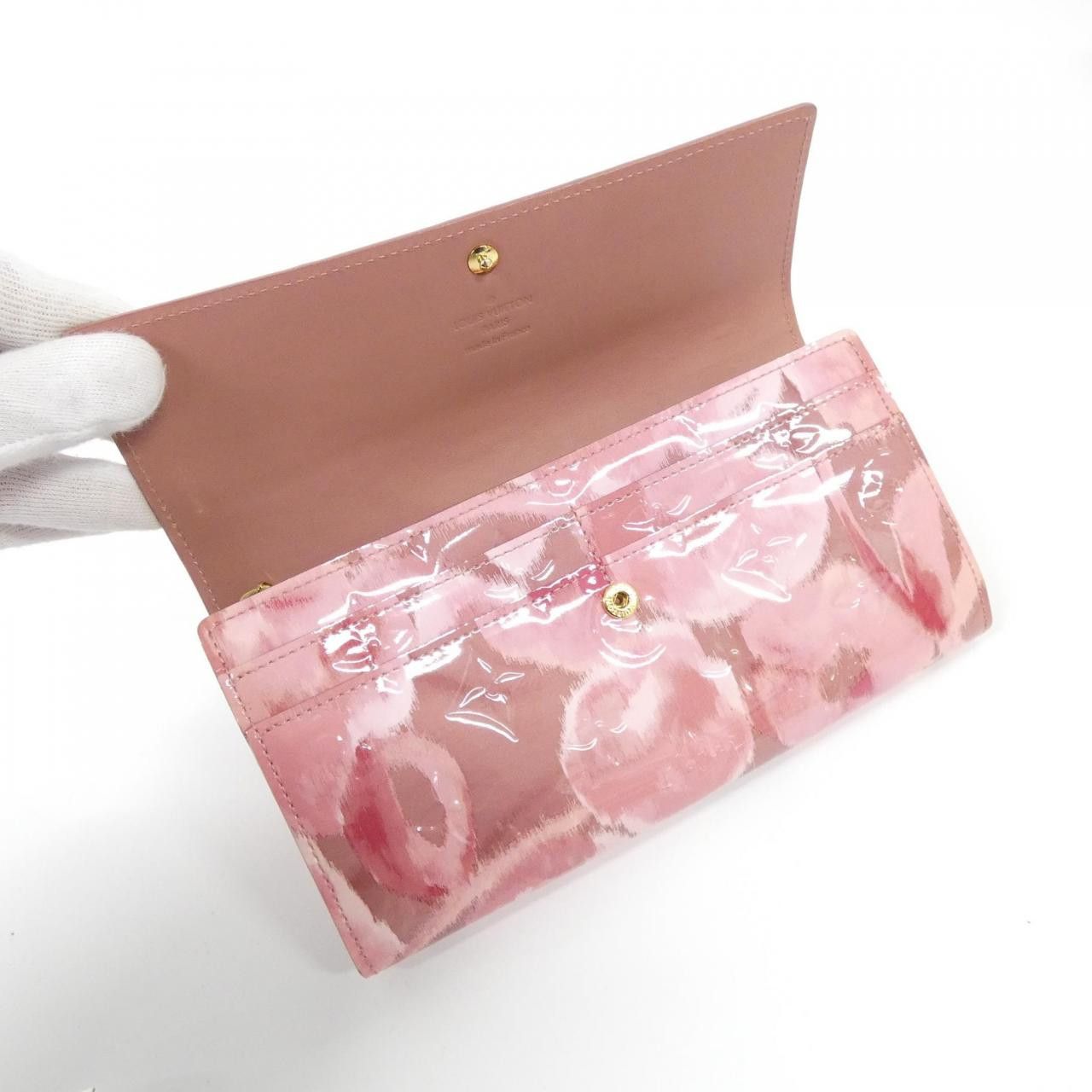 Louis Vuitton Louis Vuitton Louis Vuitton Monogram Vernis Flower Ikat Long Wallet Enamel Long Wallet M90023 DUTY FREE for USA Size ONE SIZE - 6 Thumbnail