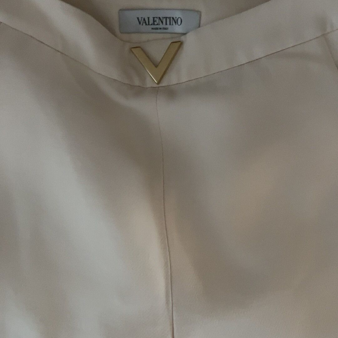 Valentino VALENTINO Beige New Shorts Size US 28 / EU 44 - 2 Thumbnail