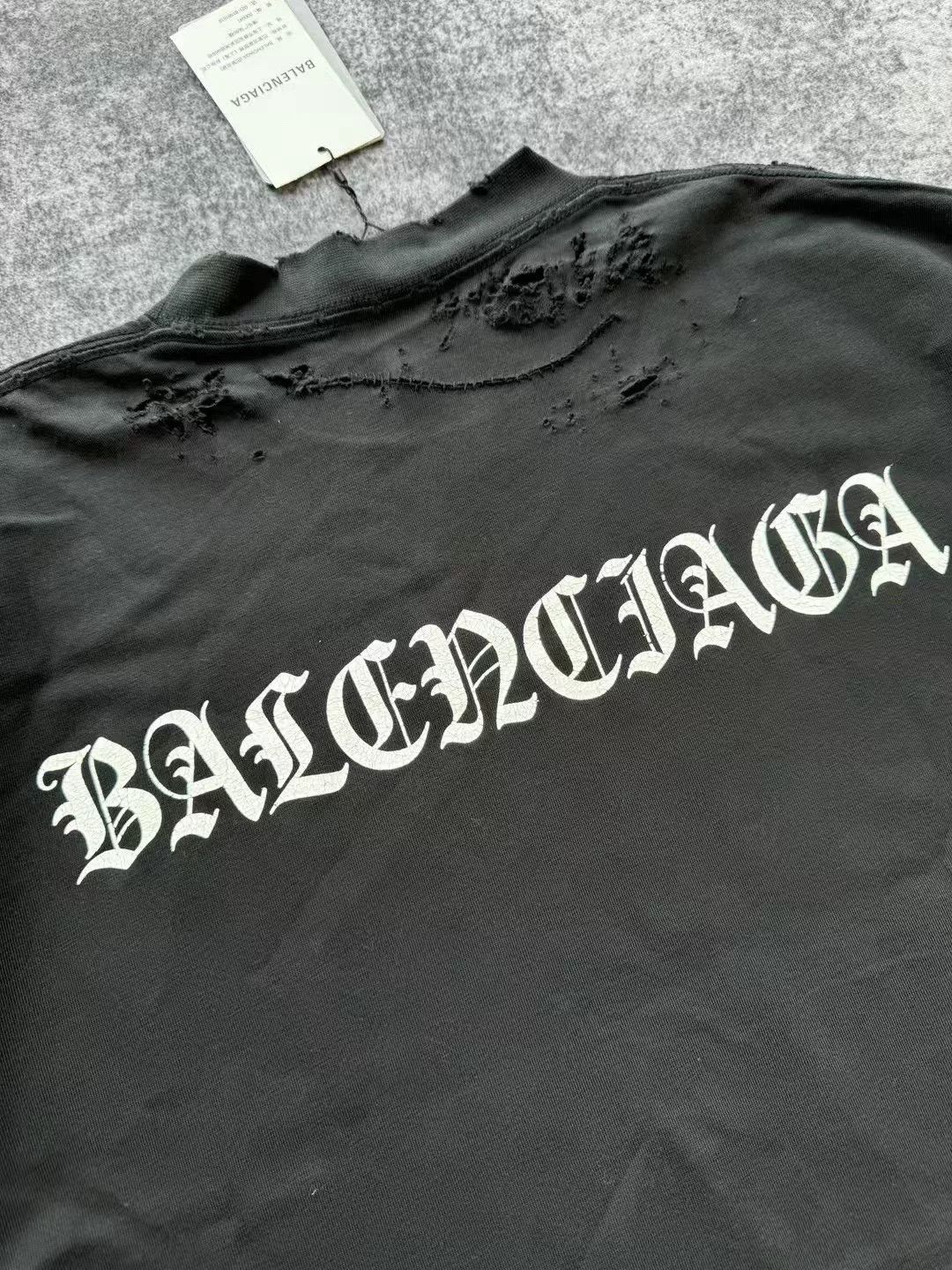 Balenciaga Balenciaga Sanskrit Logo Distressed Tee Size US M / EU 48-50 / 2 - 5 Thumbnail