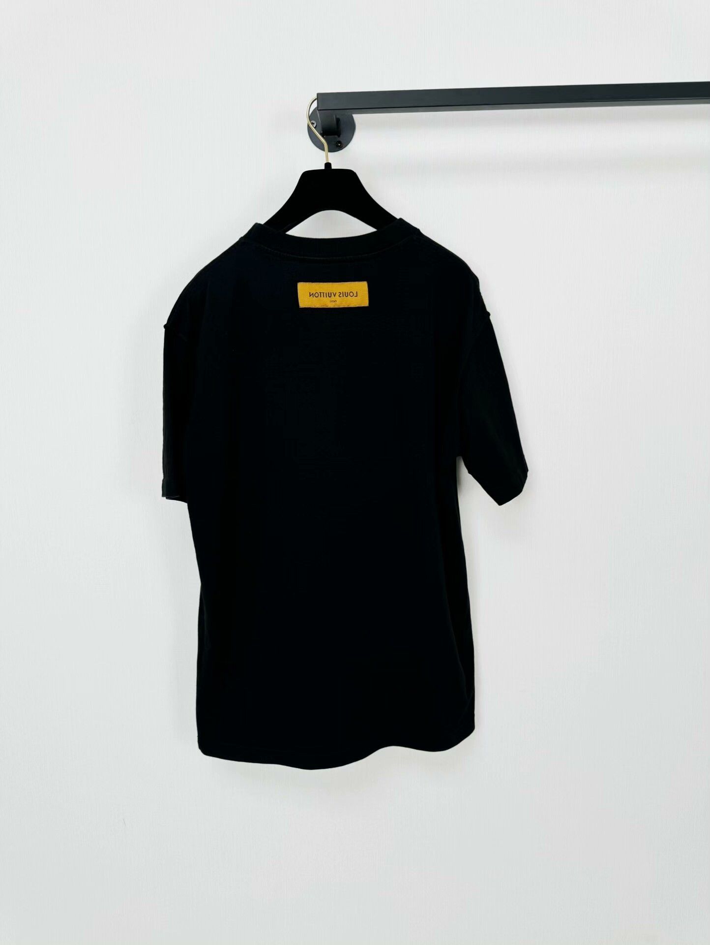 Louis Vuitton Louis Vuitton Black Short Sleeve T-shirt Size US L / EU 52-54 / 3 - 4 Thumbnail