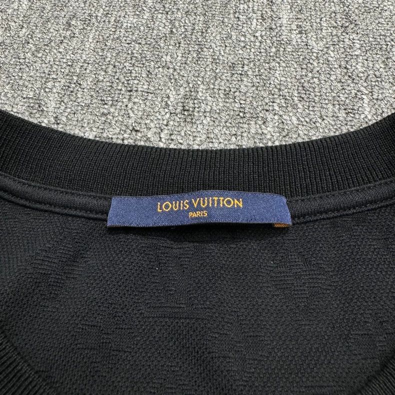 Louis Vuitton Louis Vuitton Monogram Logo Short Sleeve Tee Size US XL / EU 56 / 4 - 3 Thumbnail