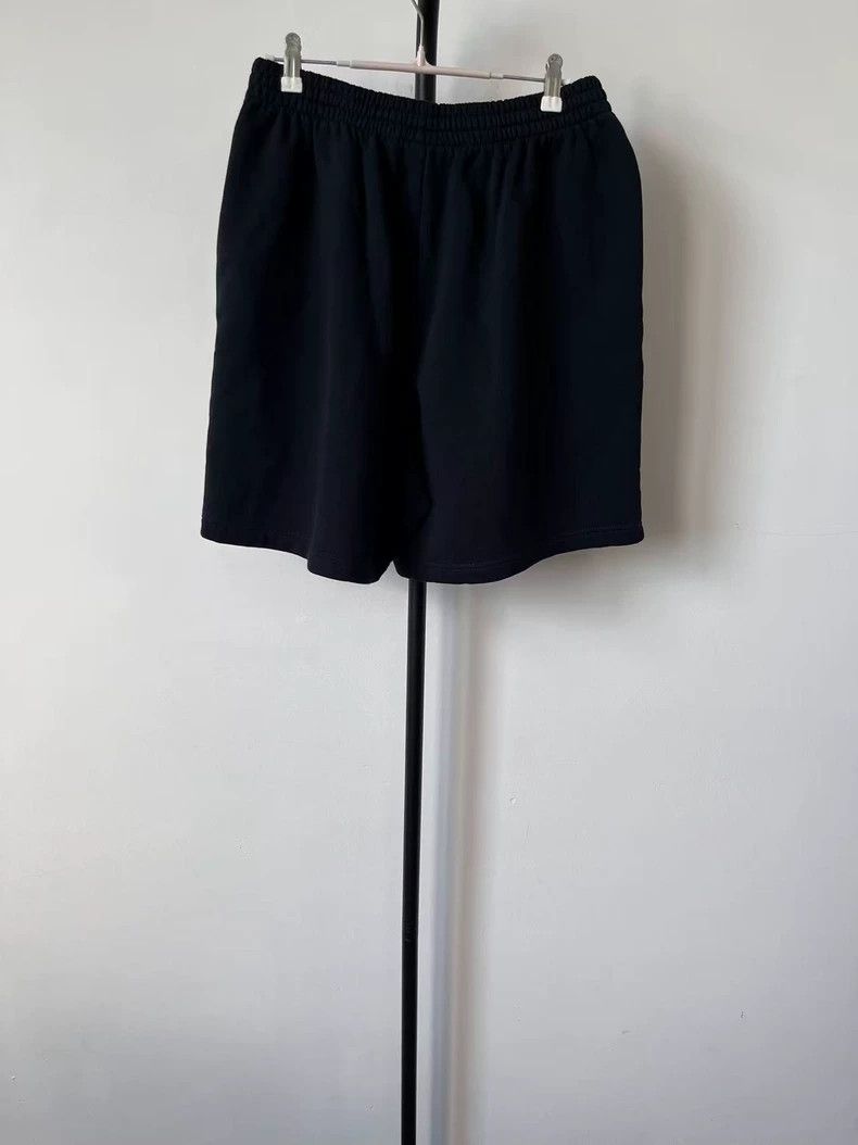 Balenciaga Balenciaga Logo Elastic Waist Sports Shorts Size US 30 / EU 46 - 2 Thumbnail
