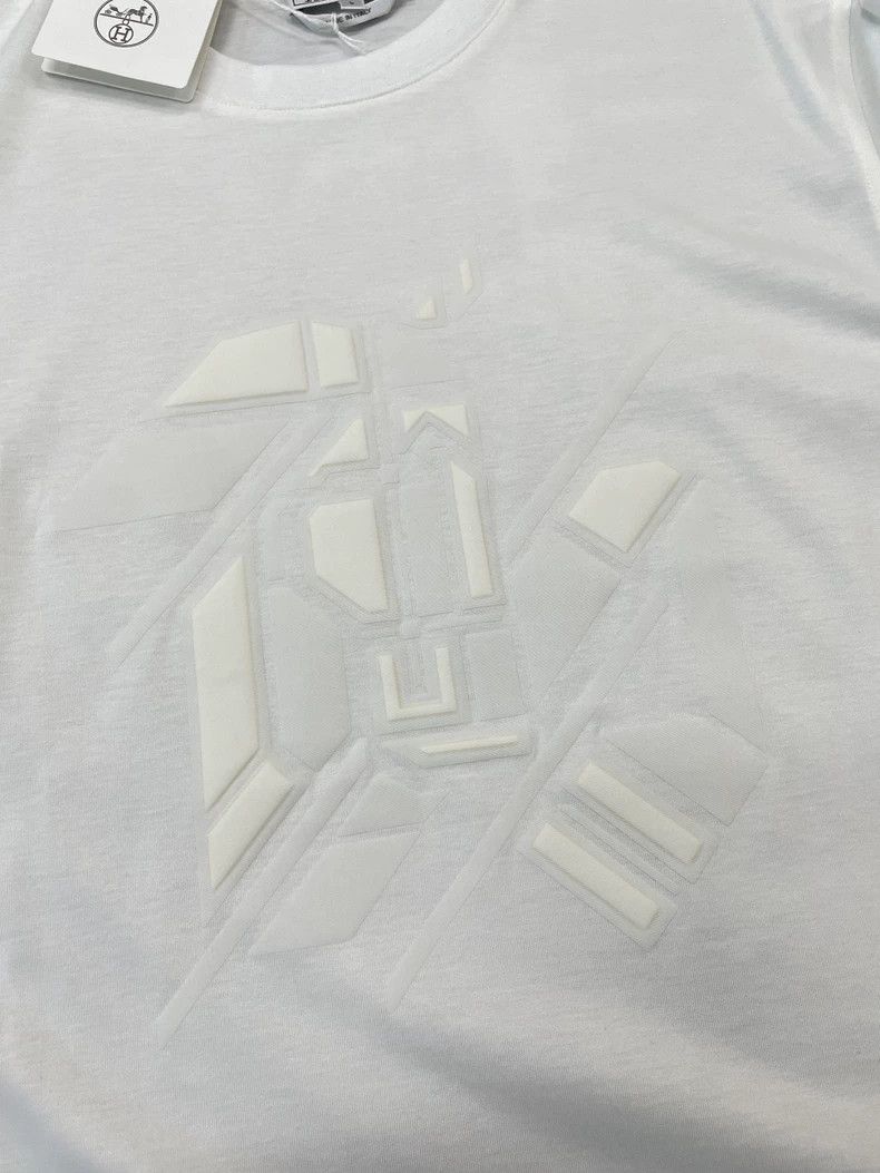Hermes Hermes White Leather Patch Short Sleeve T-shirt Size US L / EU 52-54 / 3 - 2 Thumbnail