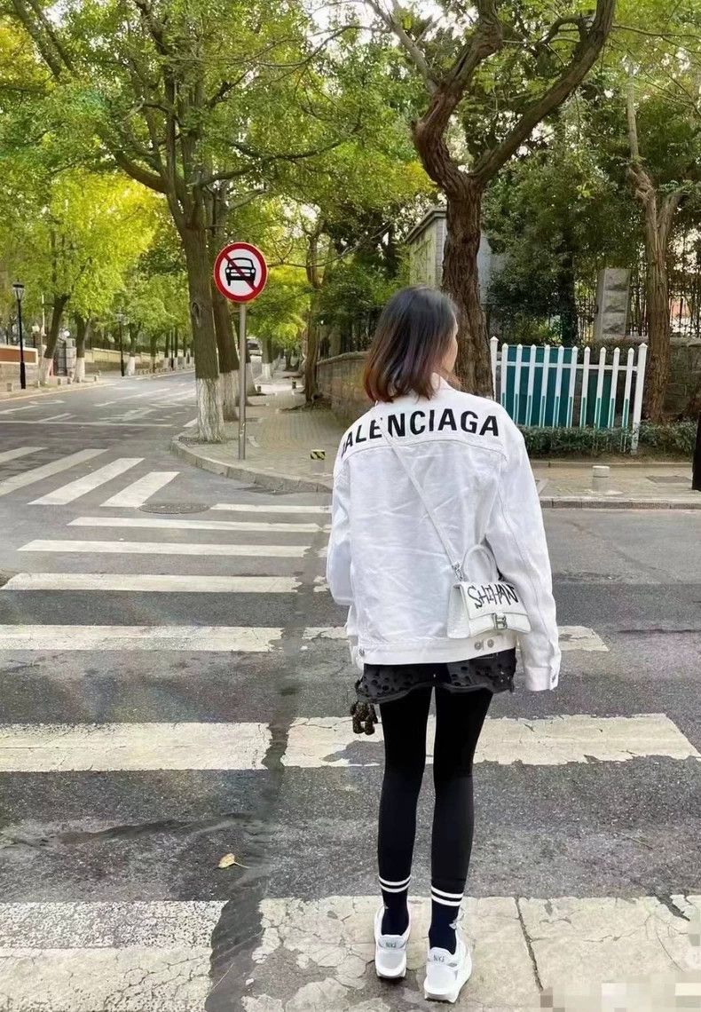 Balenciaga Balenciaga Back Logo Denim Jacket Size US XL / EU 56 / 4 - 8 Thumbnail