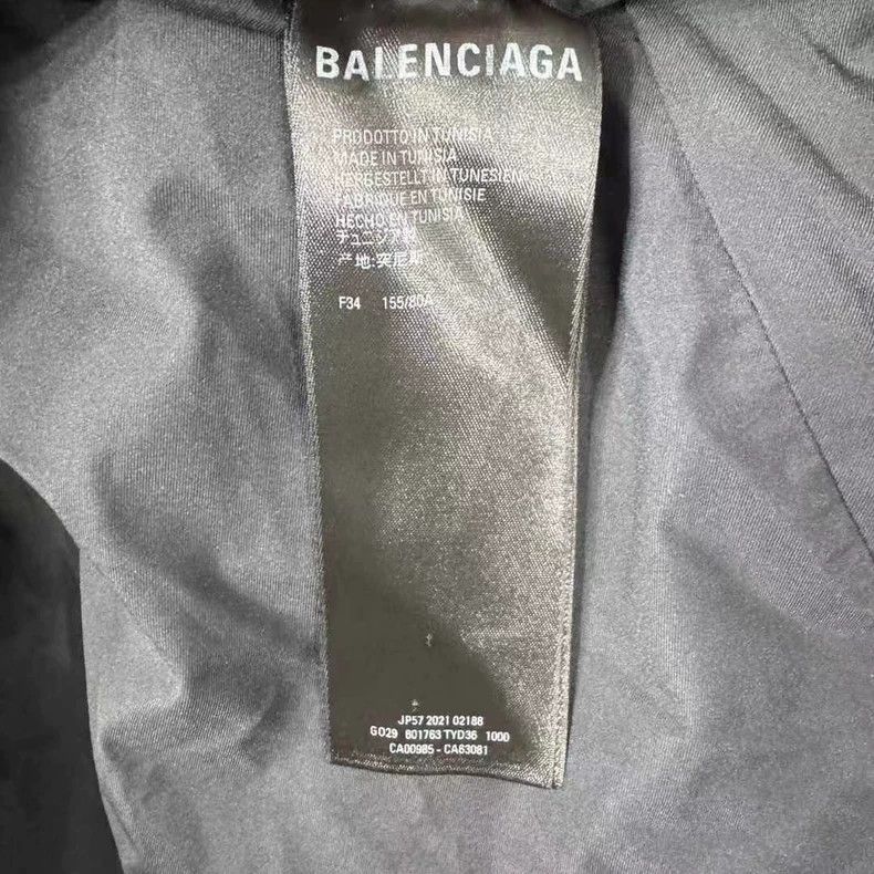 Balenciaga Balenciaga Black Oversized BB Puffer Coat Size US XS / EU 42 / 0 - 4 Thumbnail