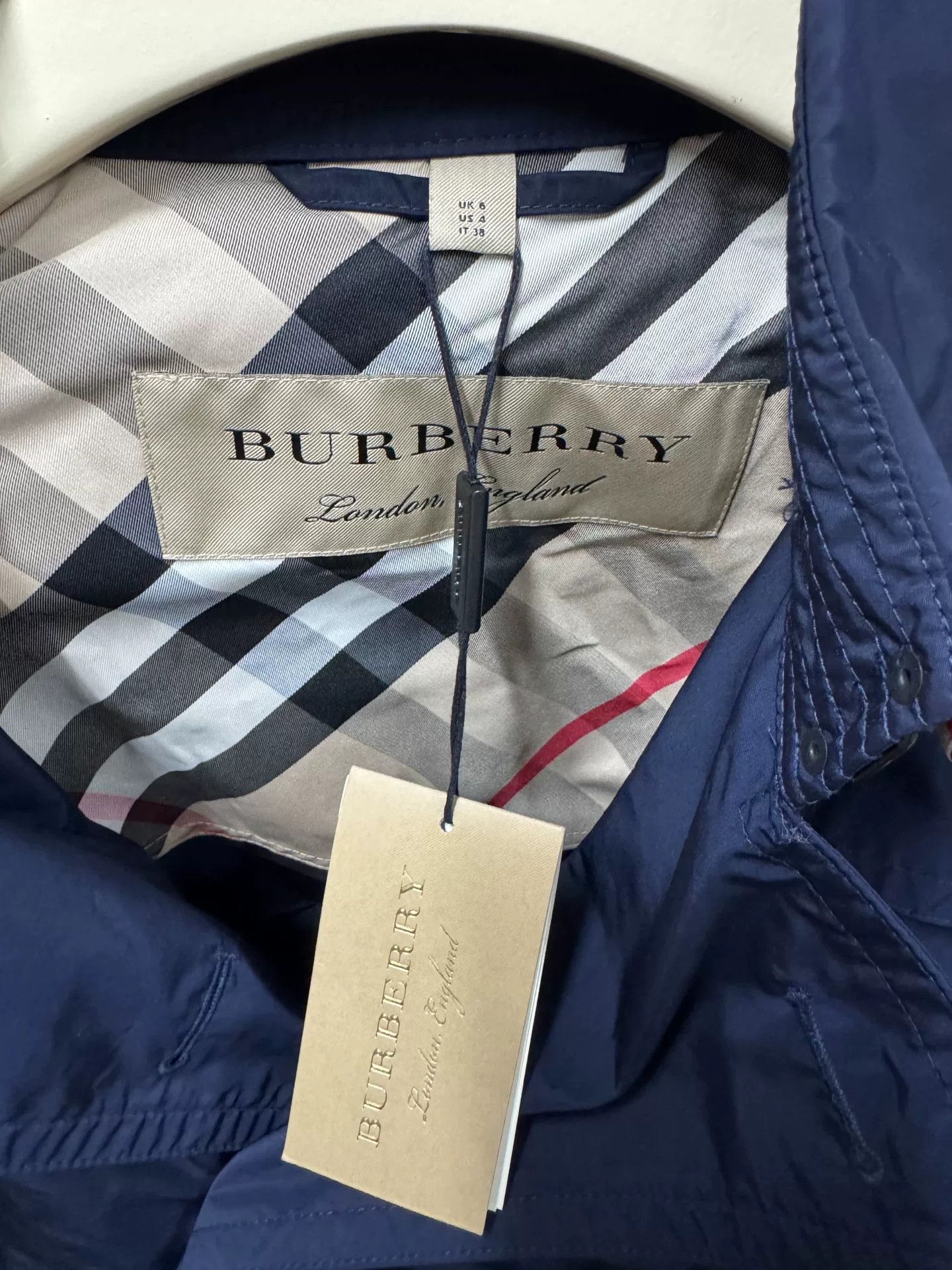 Burberry Burberry Classic Double-Breasted Trench Coat Size US XS / EU 42 / 0 - 5 Thumbnail