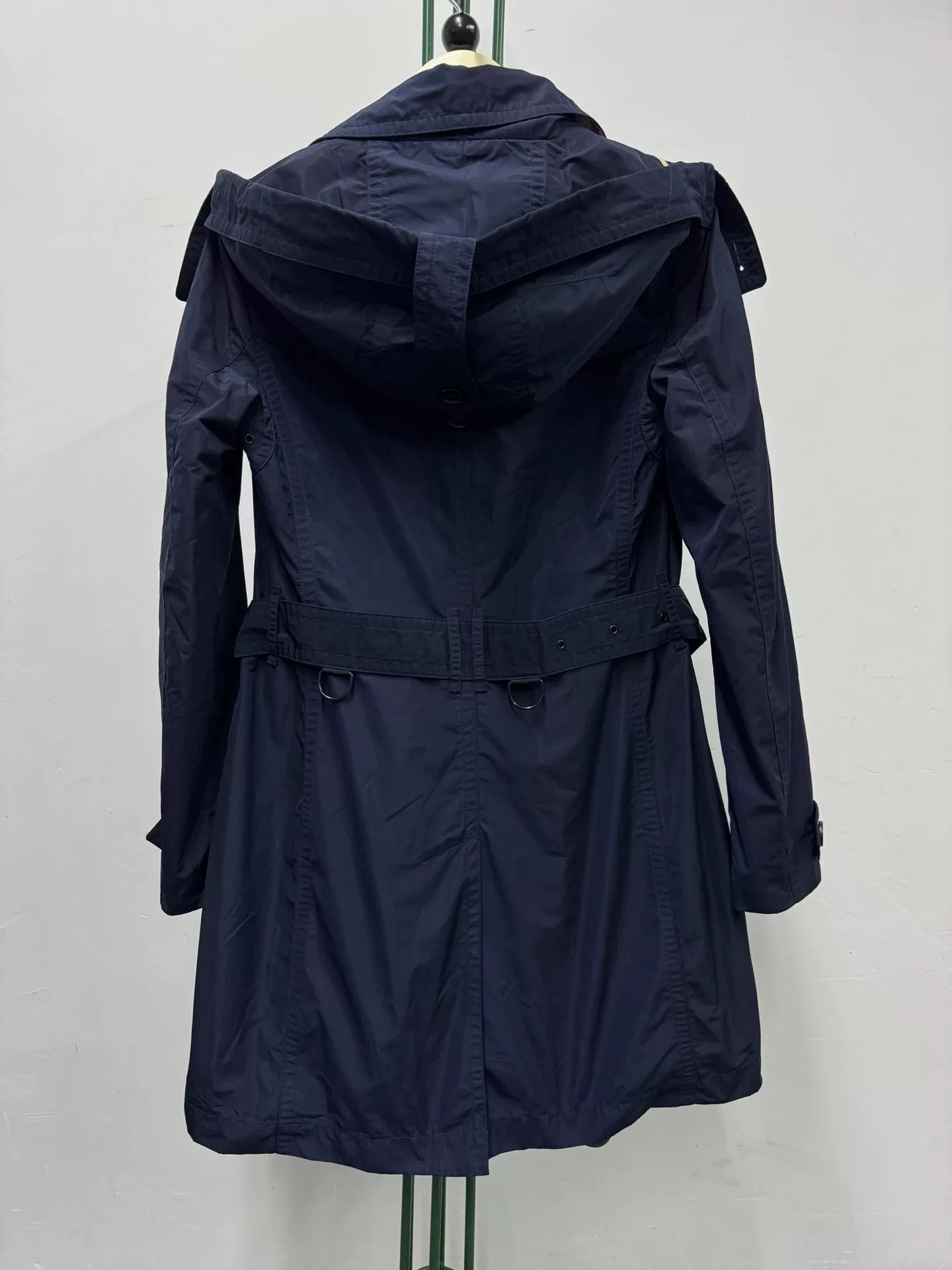 Burberry Burberry Classic Double-Breasted Trench Coat Size US XS / EU 42 / 0 - 2 Thumbnail