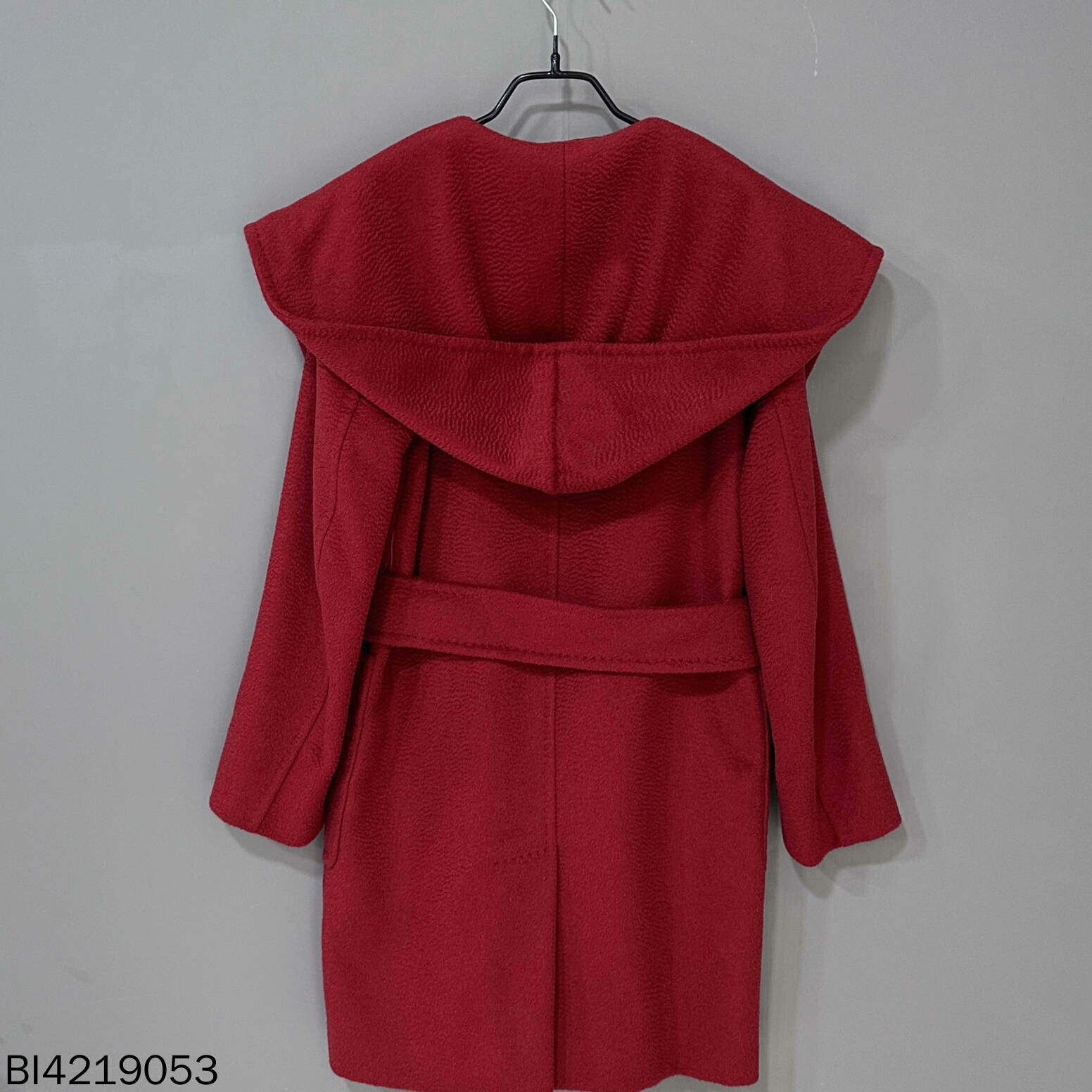 Max Mara red cashmere bathrobe coat by MaxMara Size US S / EU 44-46 / 1 - 3 Thumbnail