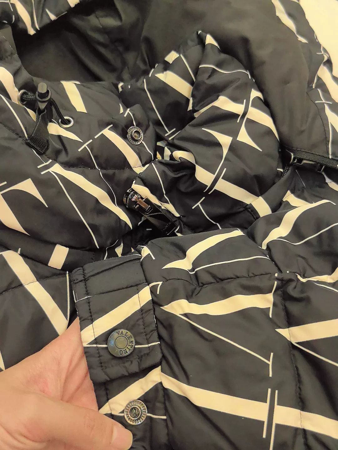 Valentino Valentino Authentic Down Jacket Size US L / EU 52-54 / 3 - 2 Thumbnail