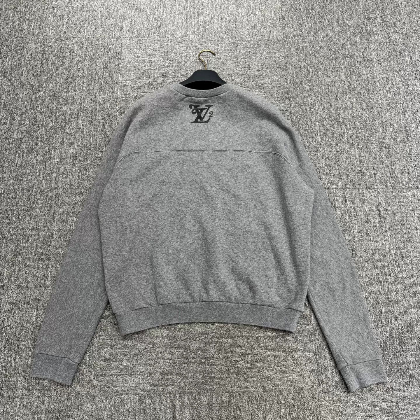 Louis Vuitton Louis Vuitton Nigo Graphic Sweatshirt Size US S / EU 44-46 / 1 - 5 Thumbnail