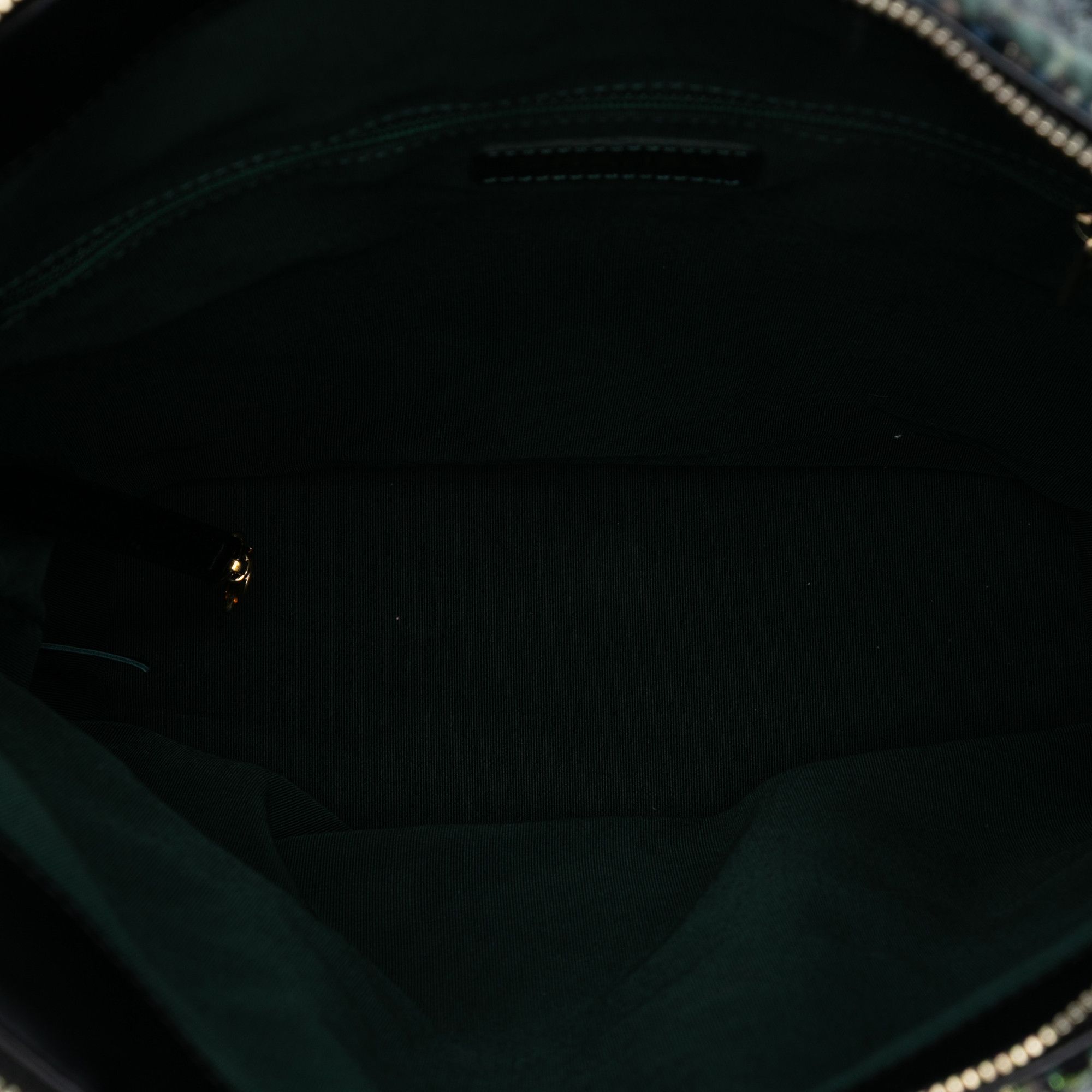 Chanel Chanel Quilted Aged Calfskin and Tweed Casual Style Hobo Size ONE SIZE - 4 Thumbnail