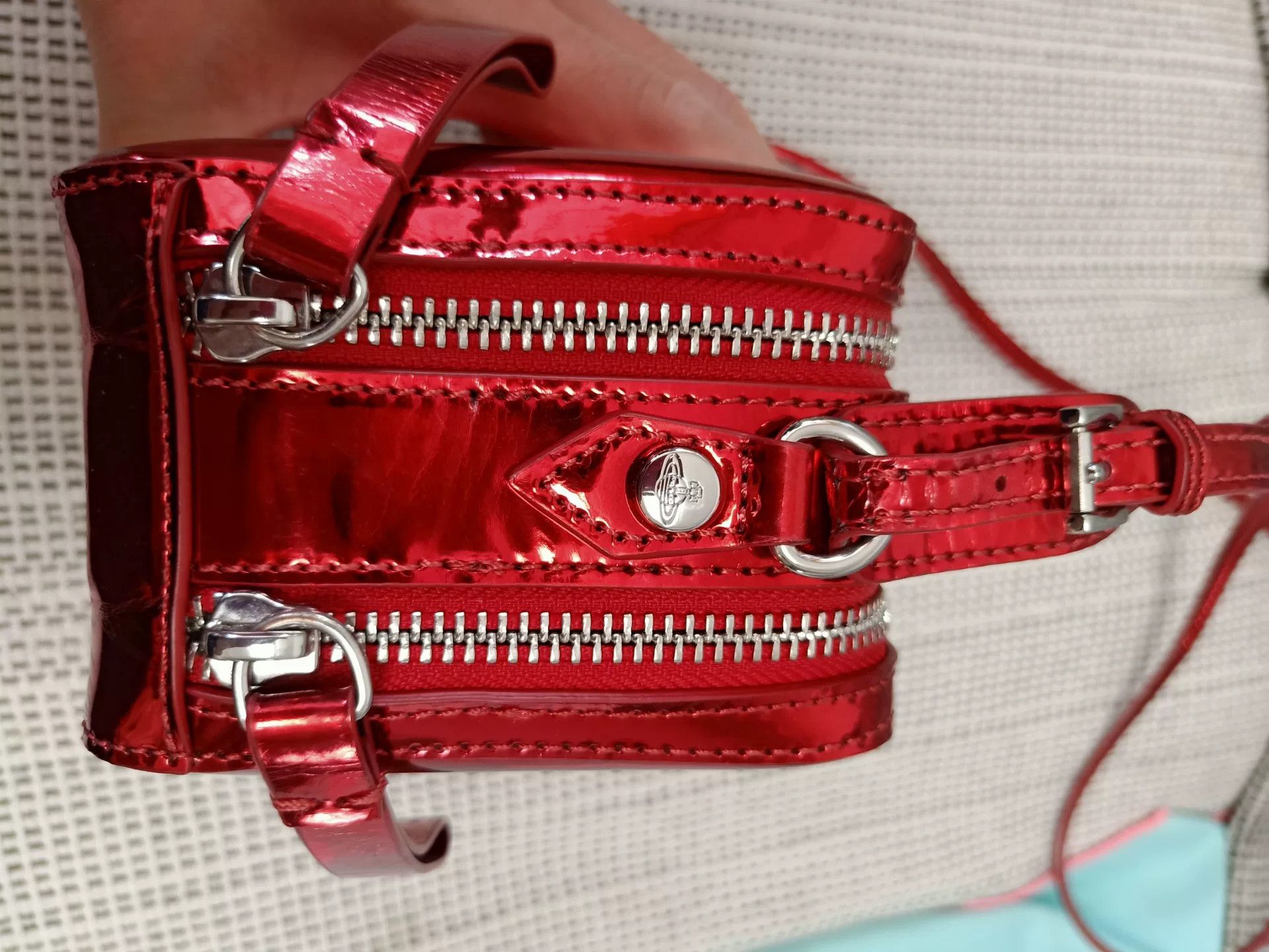 Vivienne Westwood Red Patent Leather Saturn Logo Crossbody Bag Size ONE SIZE - 7 Thumbnail