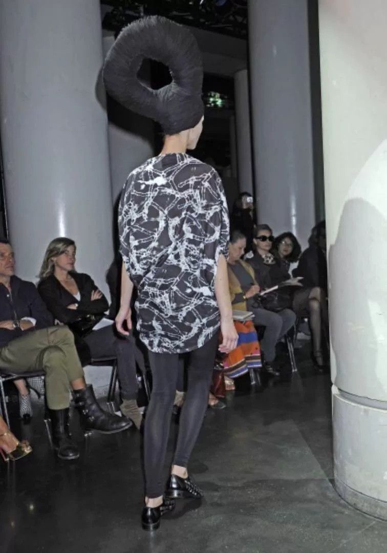 Comme des Garcons CDG Junya Runway Asymmetric Dress Size M / US 6-8 / IT 42-44 - 2 Thumbnail
